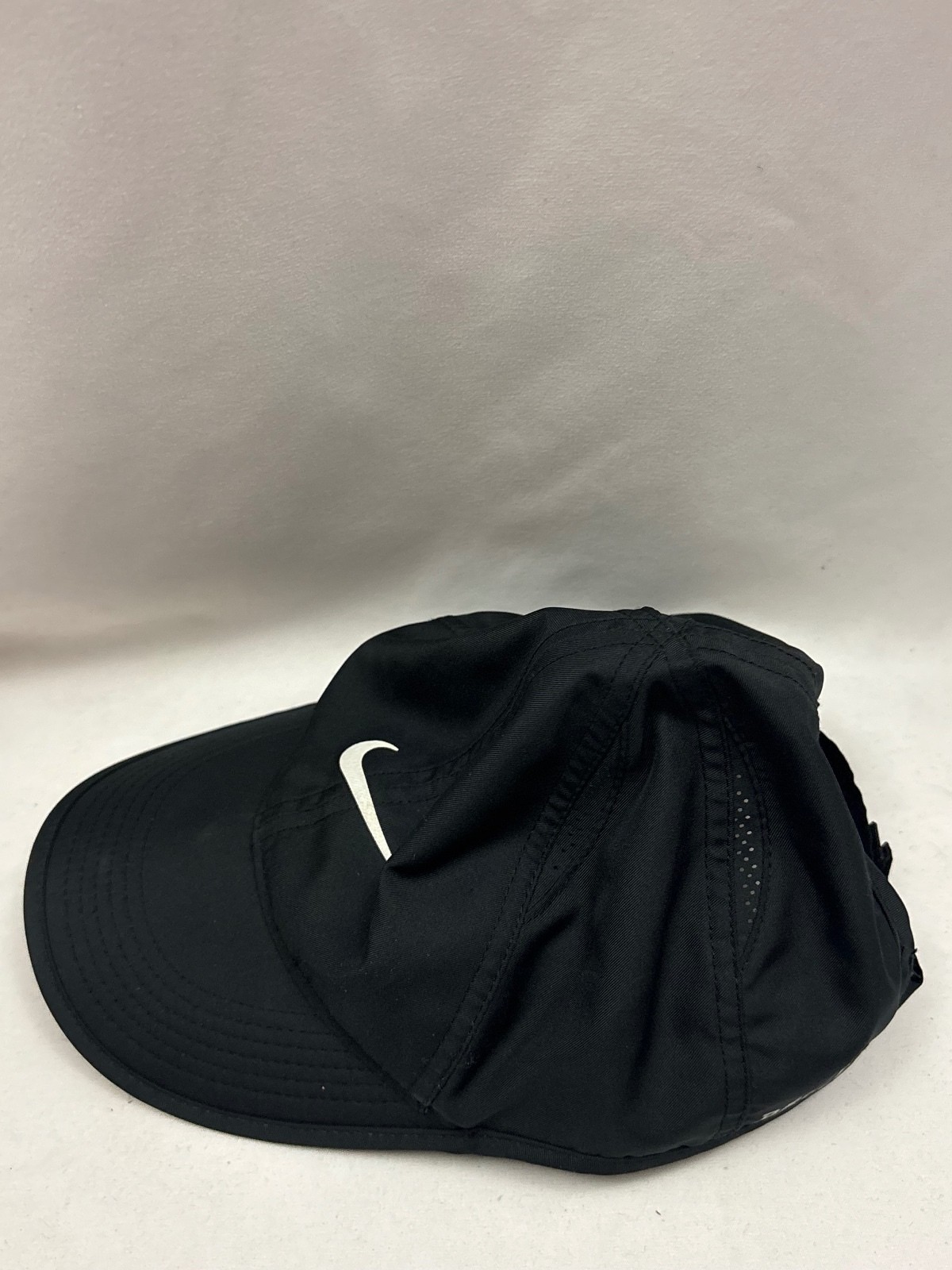Nike Featherlight Black Dri-FIT Adjustable Baseball Cap Hat