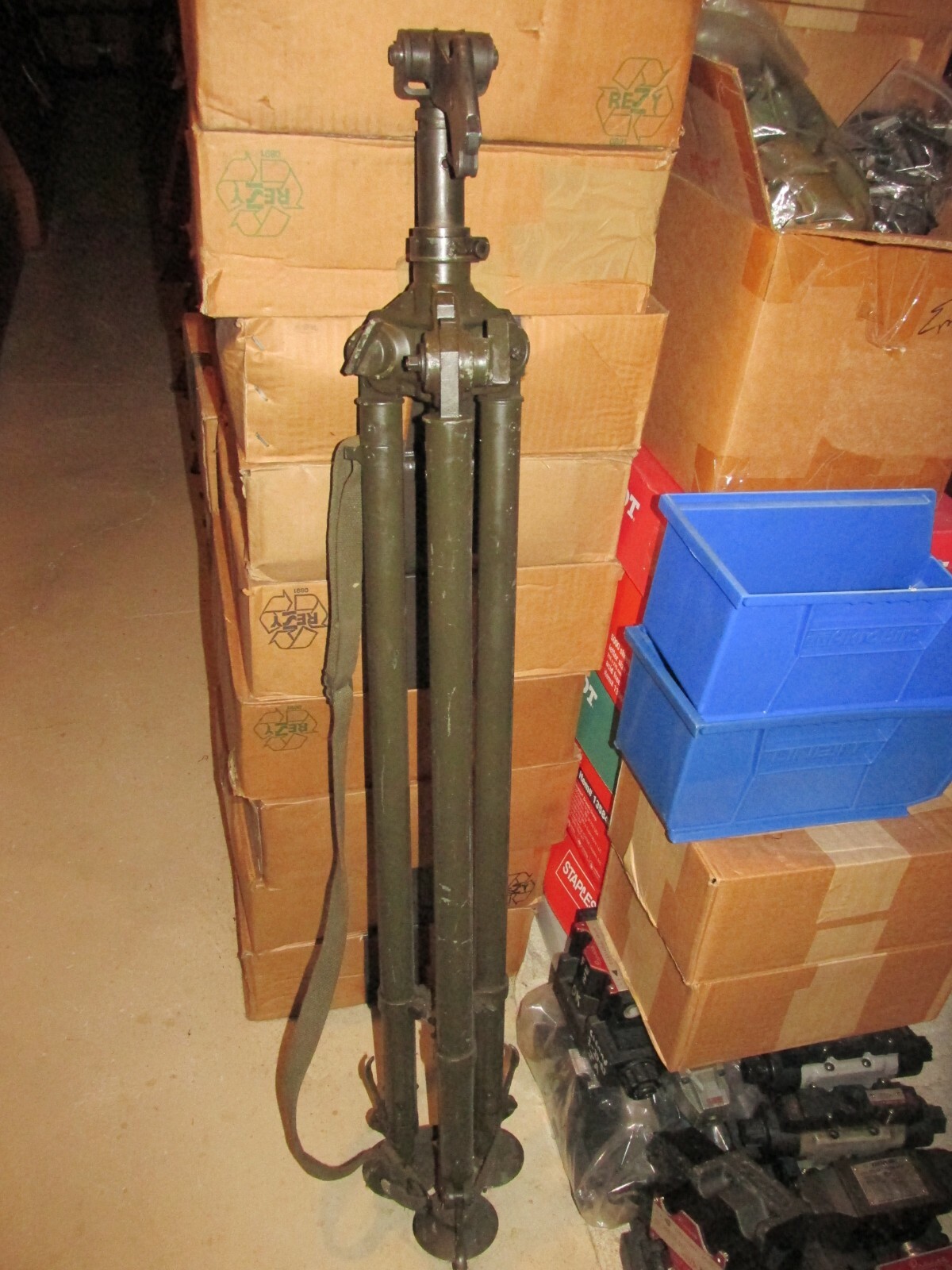 Exc. Cond.  Bundeswehr Tripod! Original & Ready to Tripod! Action Packed! POW!