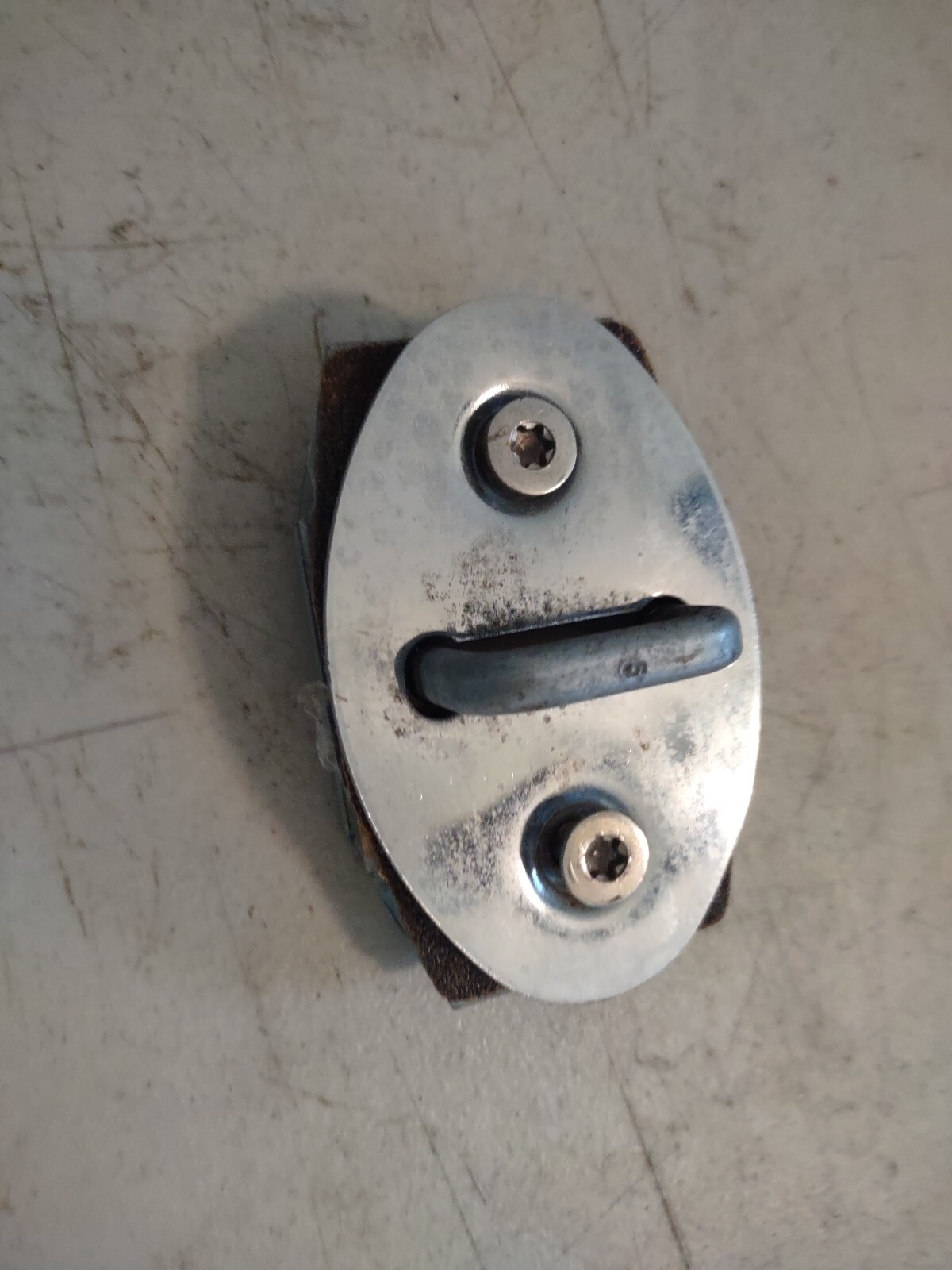 84-90 Jaguar XJS HE   Front Right Door Lock Striker Part Close Catch OEM