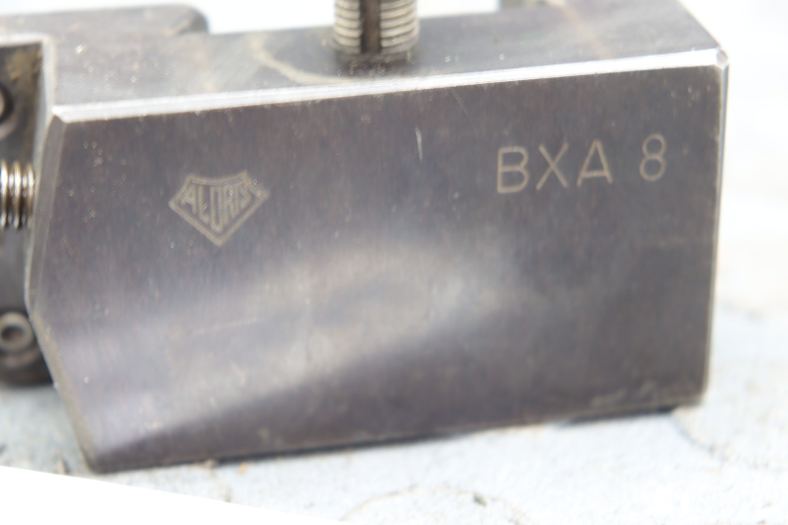 ALORIS BXA-8 QUICK CHANGE TOOL HOLDER THREADING HOLDER LOC7644