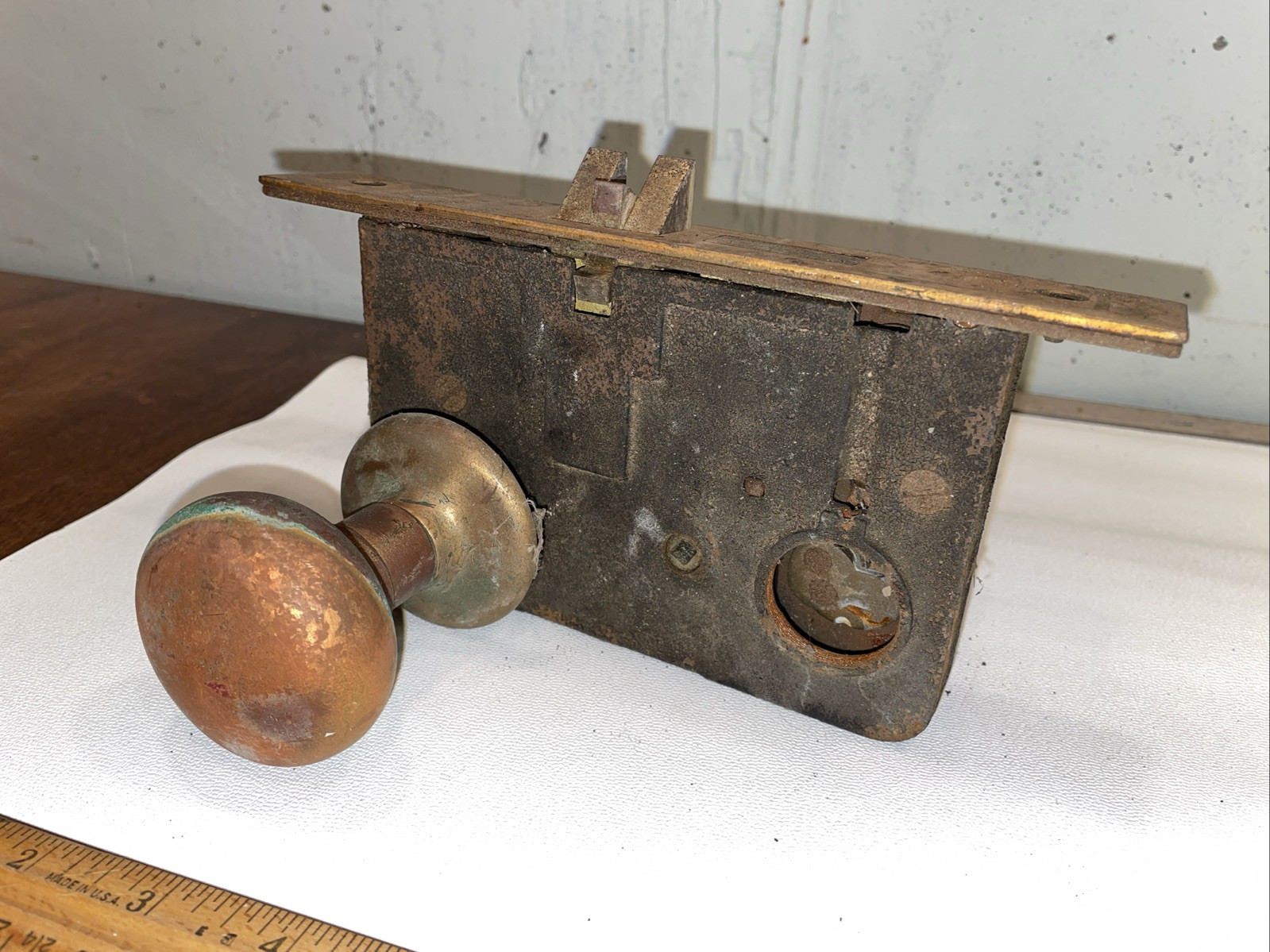 VINTAGE LOCKWOOD BRASS ENTRY DOOR MORTISE LOCK, 4 1/2 Lbs KNOBS