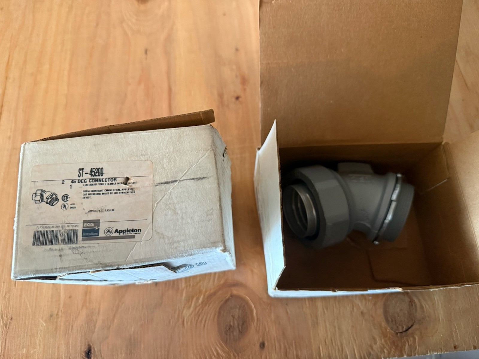 (2) Appleton ST-45200, 2" 45* Degree Liquid Tight Connector Lot Of (2)