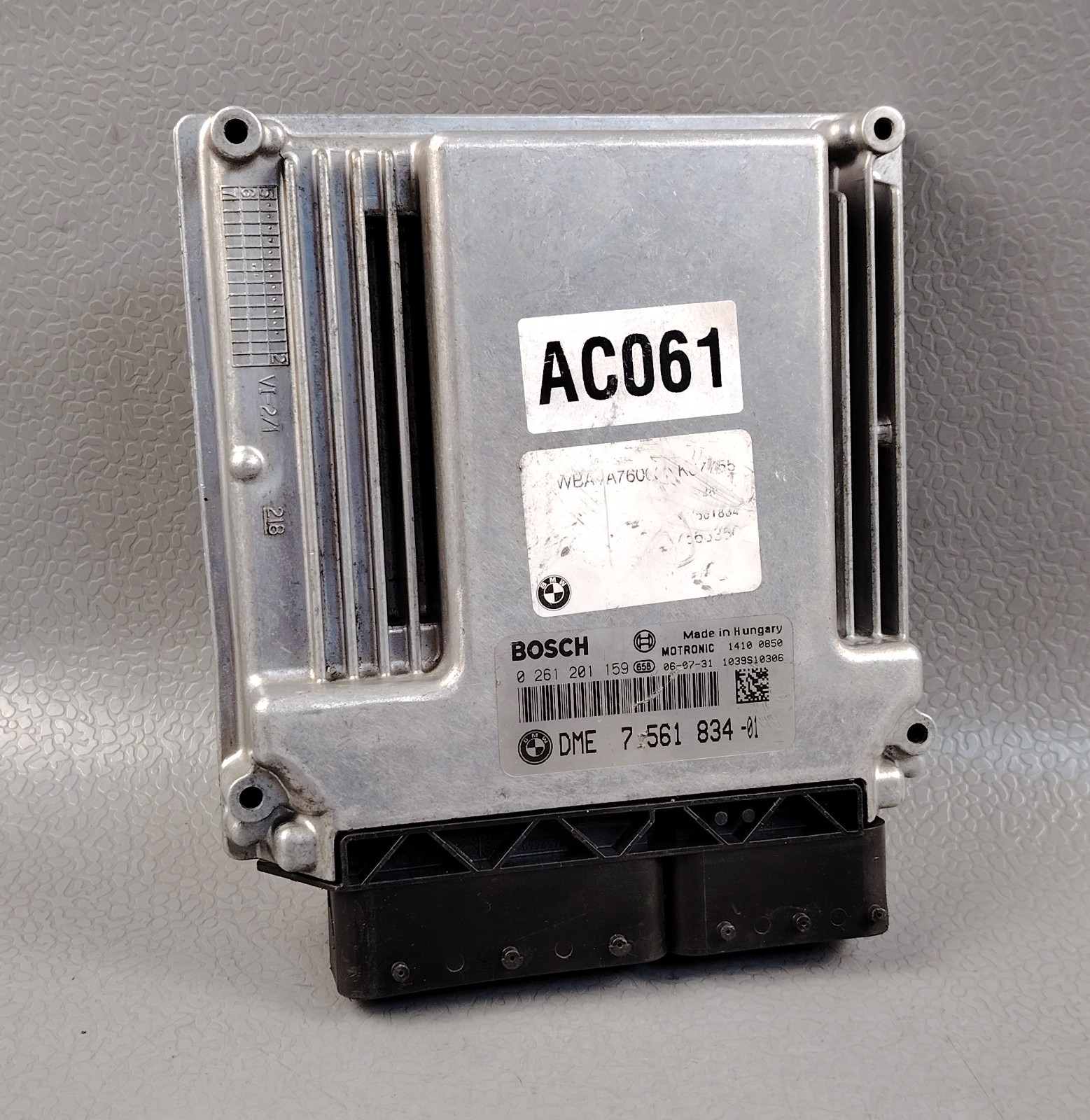 BMW E90 320i ENGINE CONTROL UNIT ECU MODULE DME 7561834 0261201159