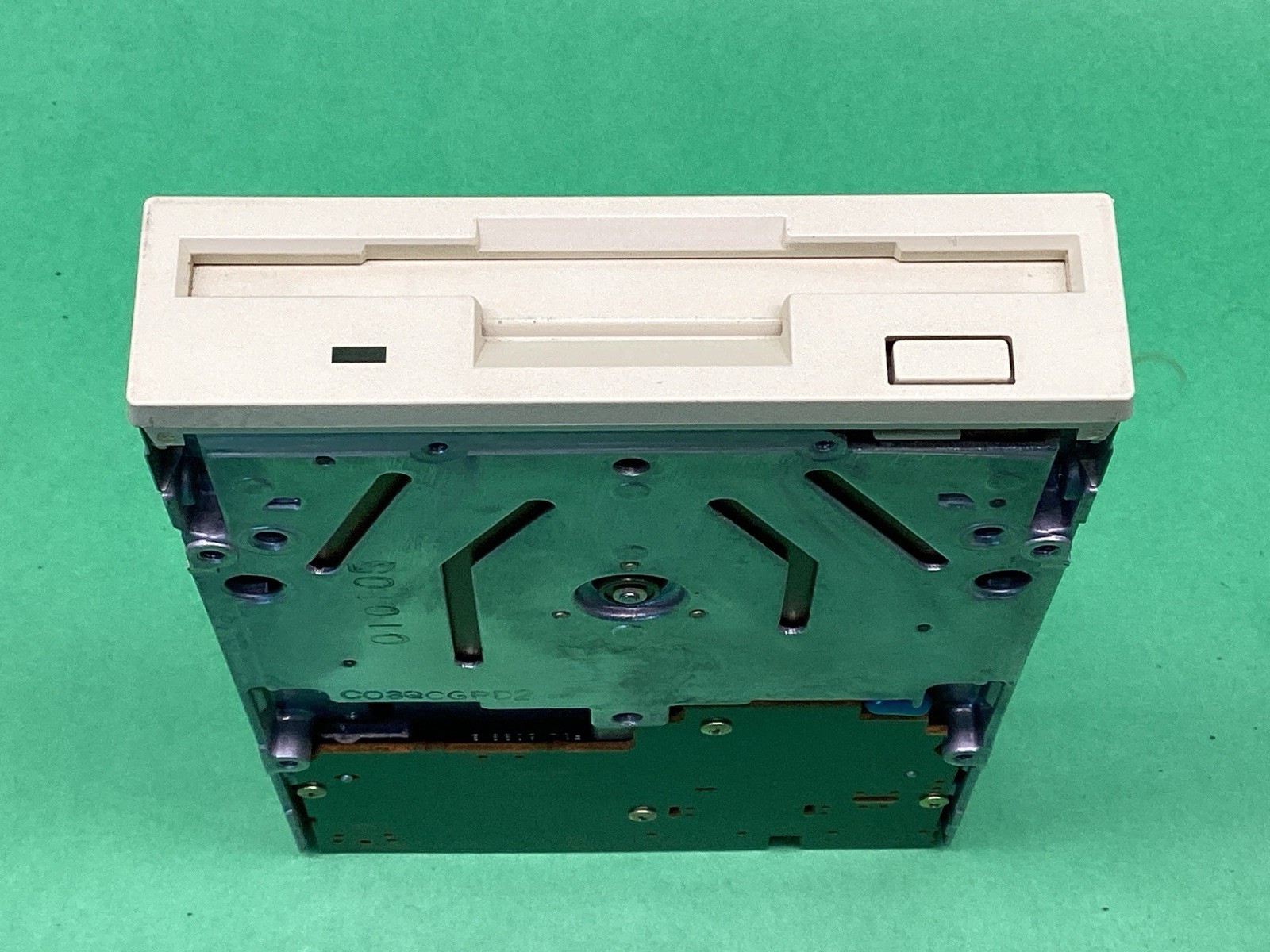 Panasonic JU-257A826P Beige 3.5” Internal Desktop Floppy Disk Drive - UNTESTED