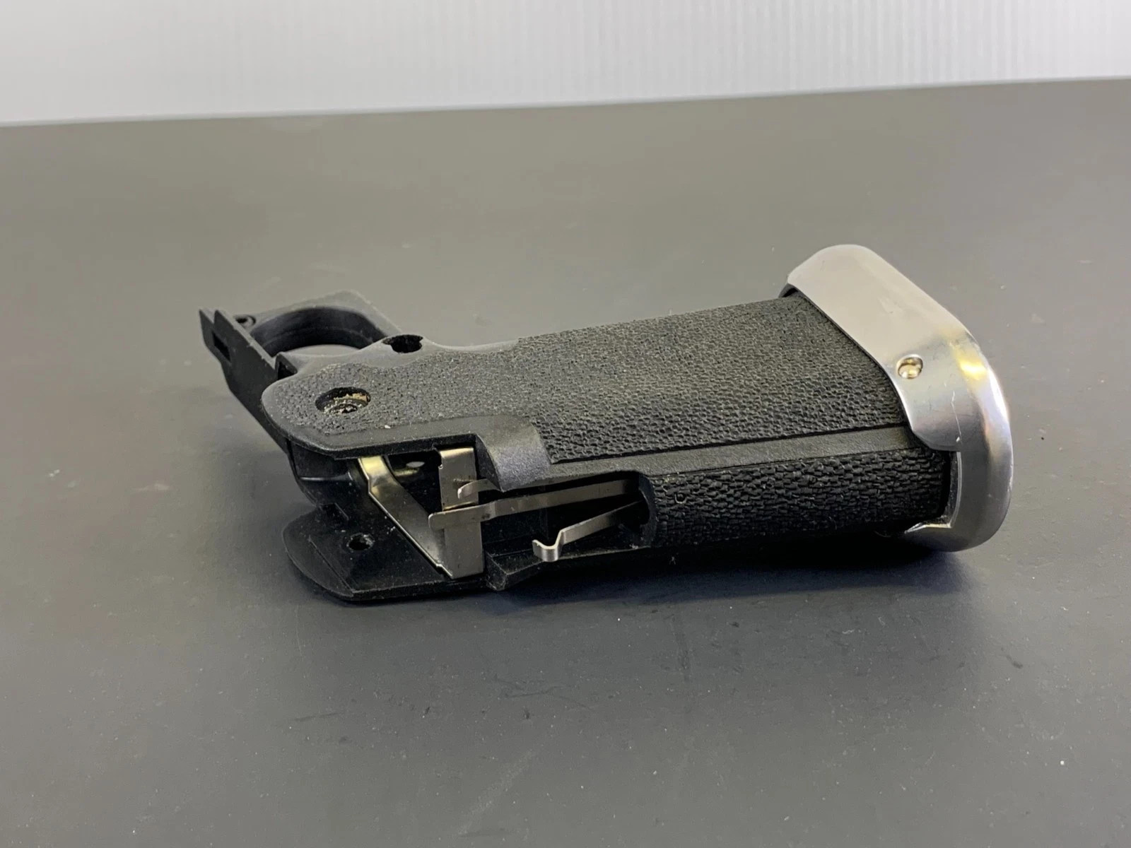 AIRSOFT GBB PISTOL PART POLYMER BLACK / SILVER