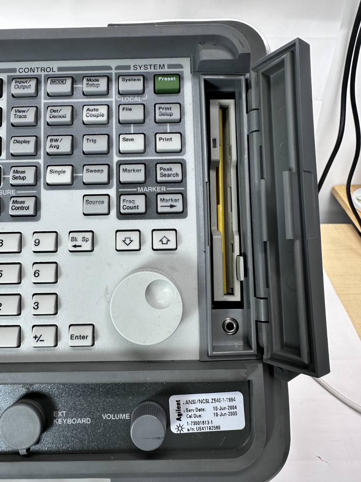 Agilent E4407B ESA-E Spectrum Analyzer - 9 kHz to 26.5 GHz