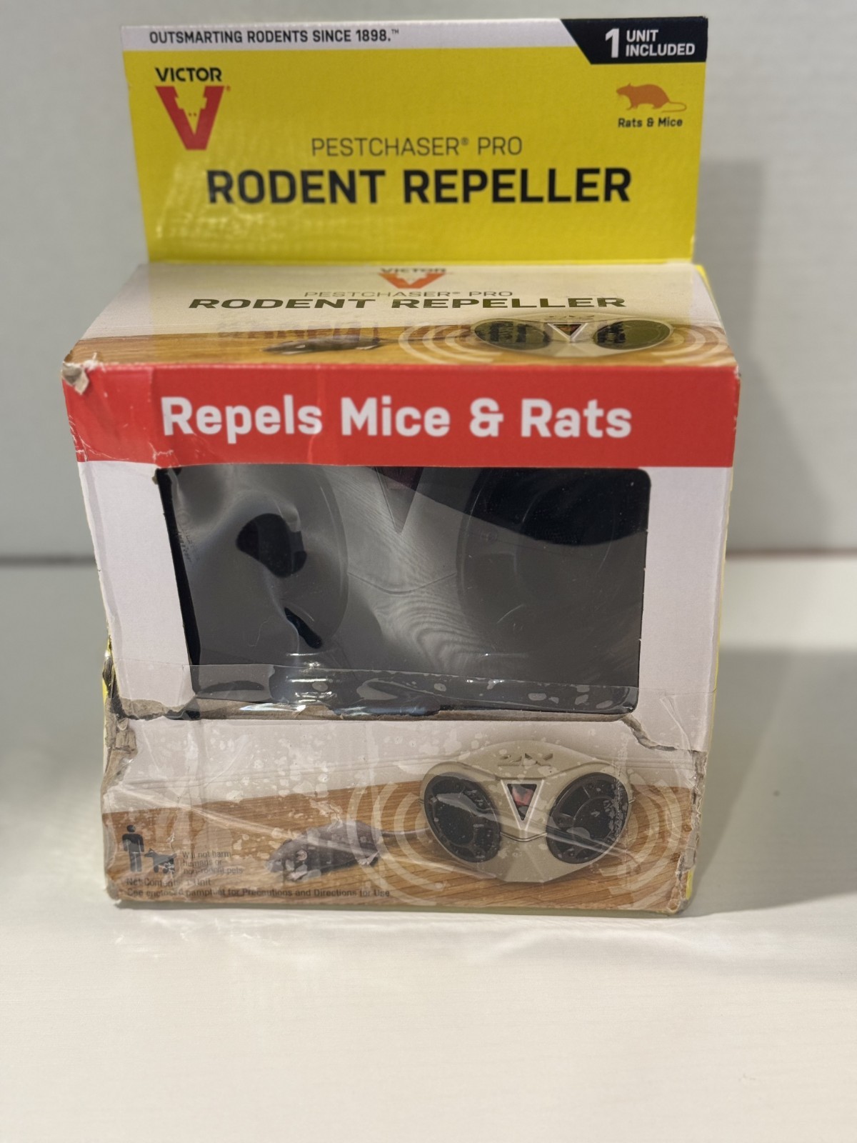 Victor Pestchasher Pro Rodent Repeller Repels Mice  & Rats