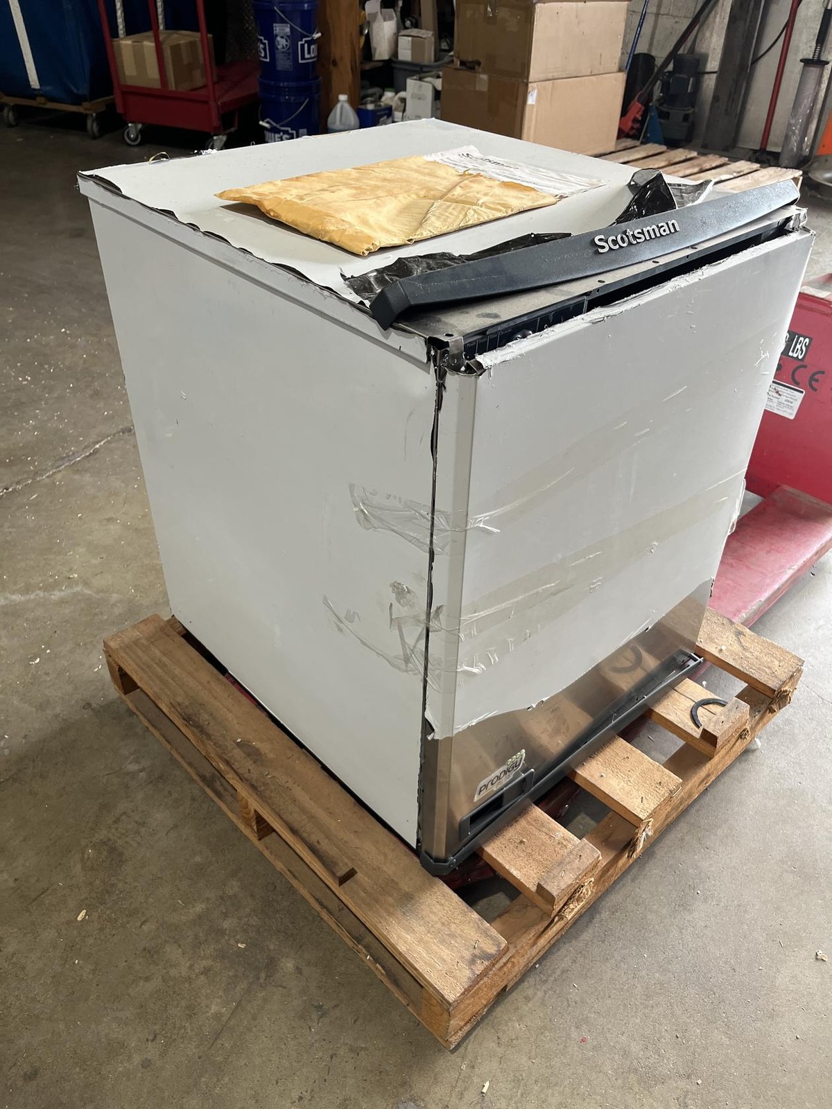 Scottsman Prodigy F1522L-1D Ice Maker with Cosmetic Damage