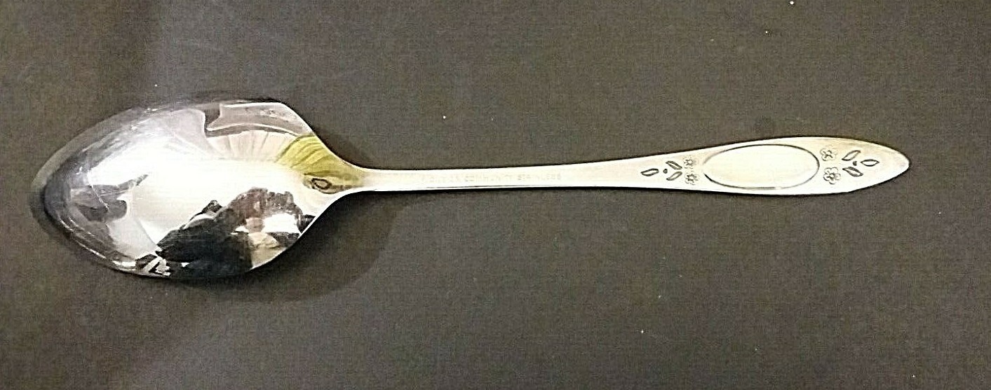 Oneida Vignette Stainless Tablespoon 8 3/8"