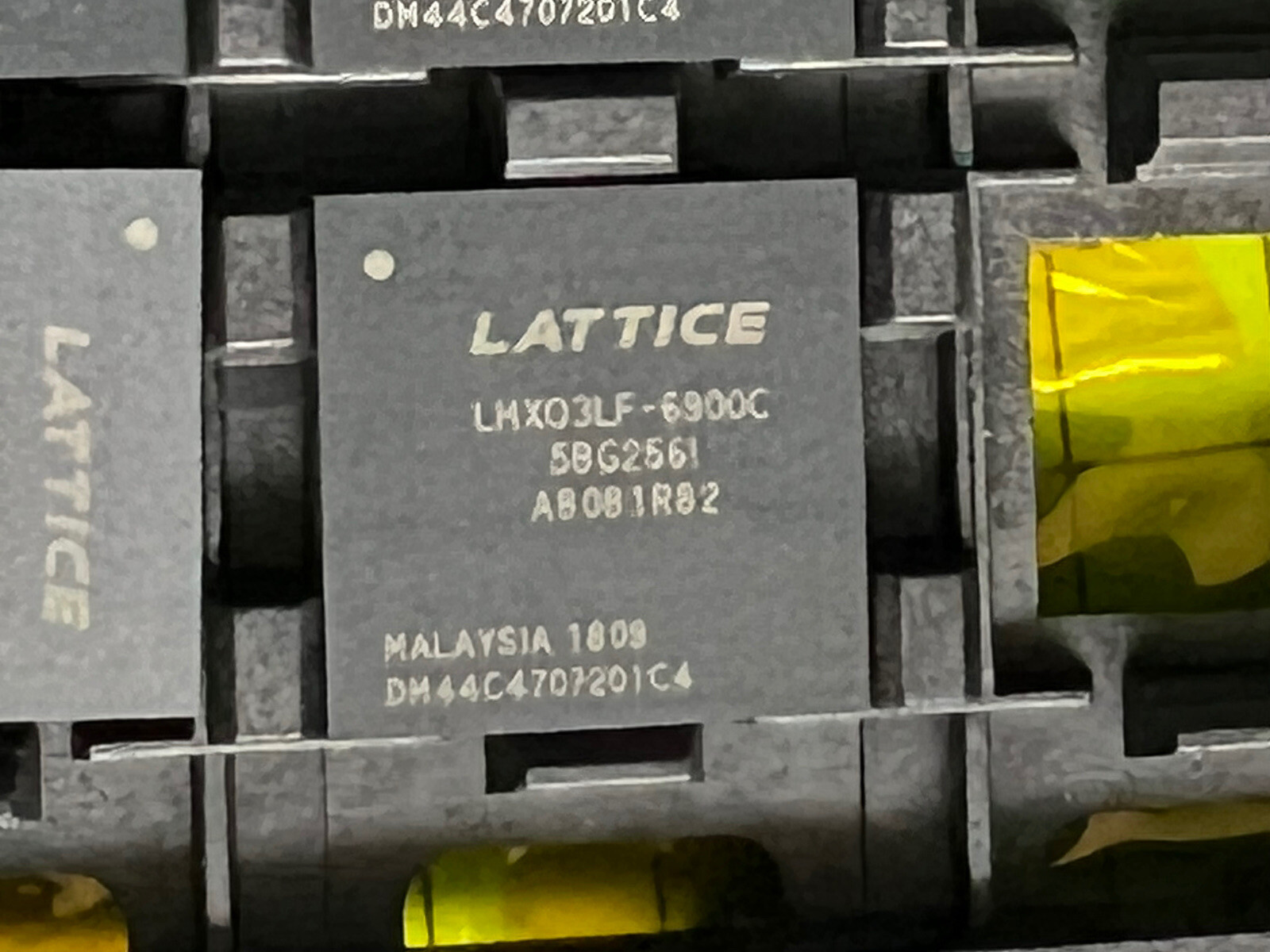 LMX03LF-6900C-5BG2561