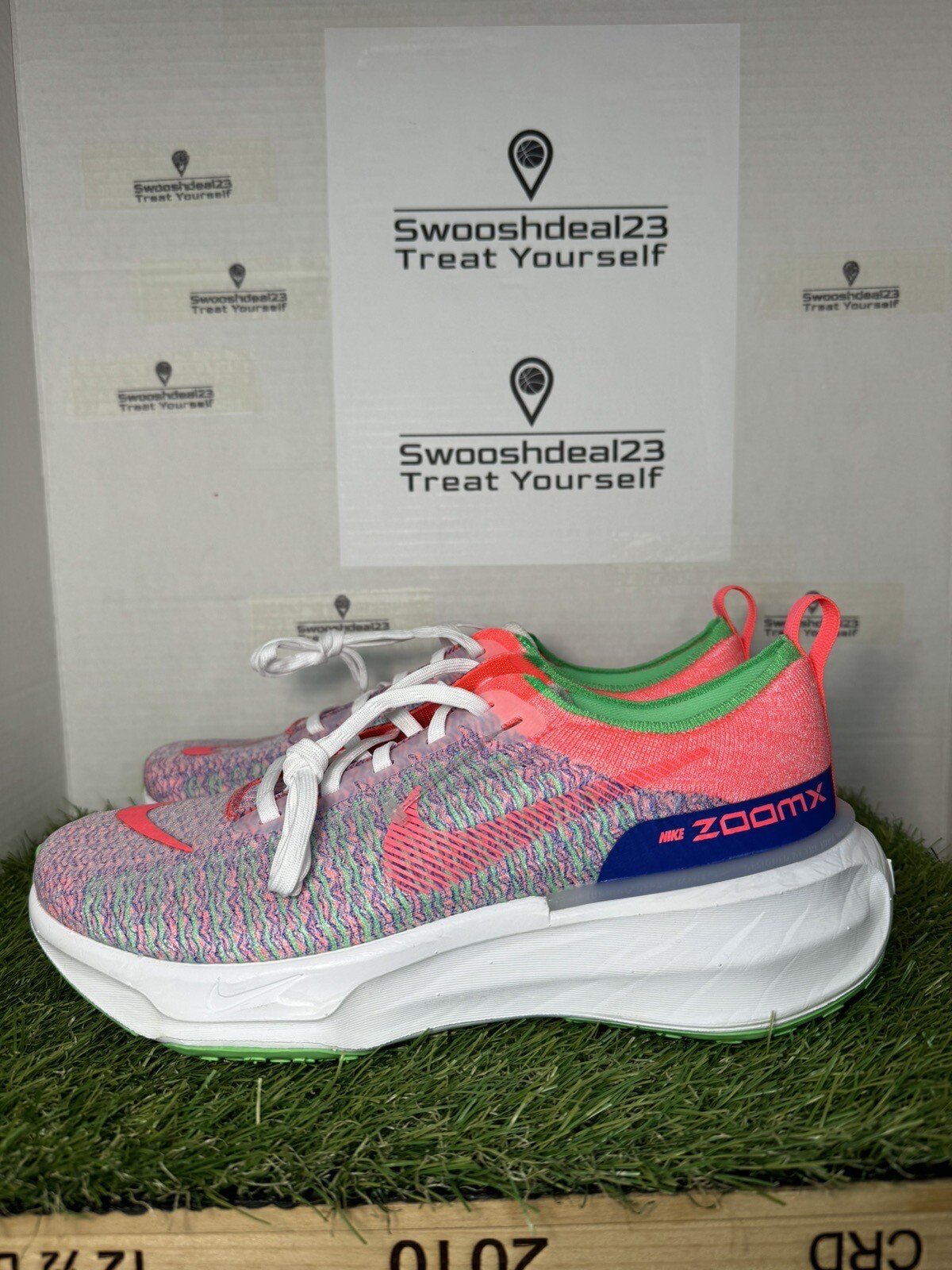 Men's 9 / Women's 10.5 🔥 Nike Zoomx Invincible Run FK 3 FJ4496-100 Pink White