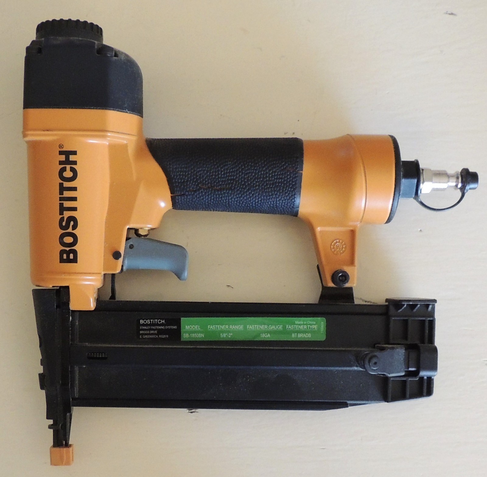 BOSTITCH-FINISH & BRAD NAILER-PRE0WNED