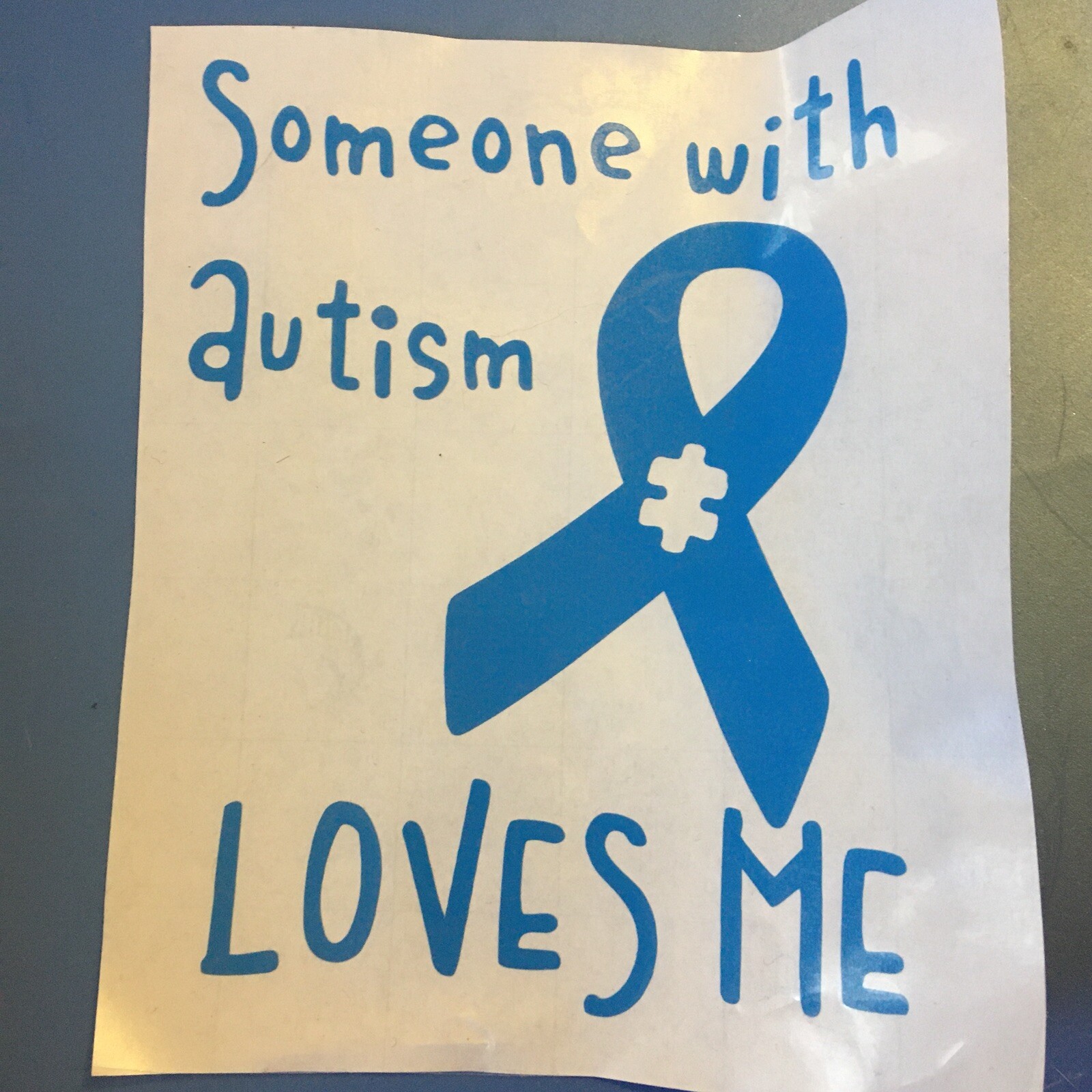 Someone with autism loves me vinyl decal-5"x6"
