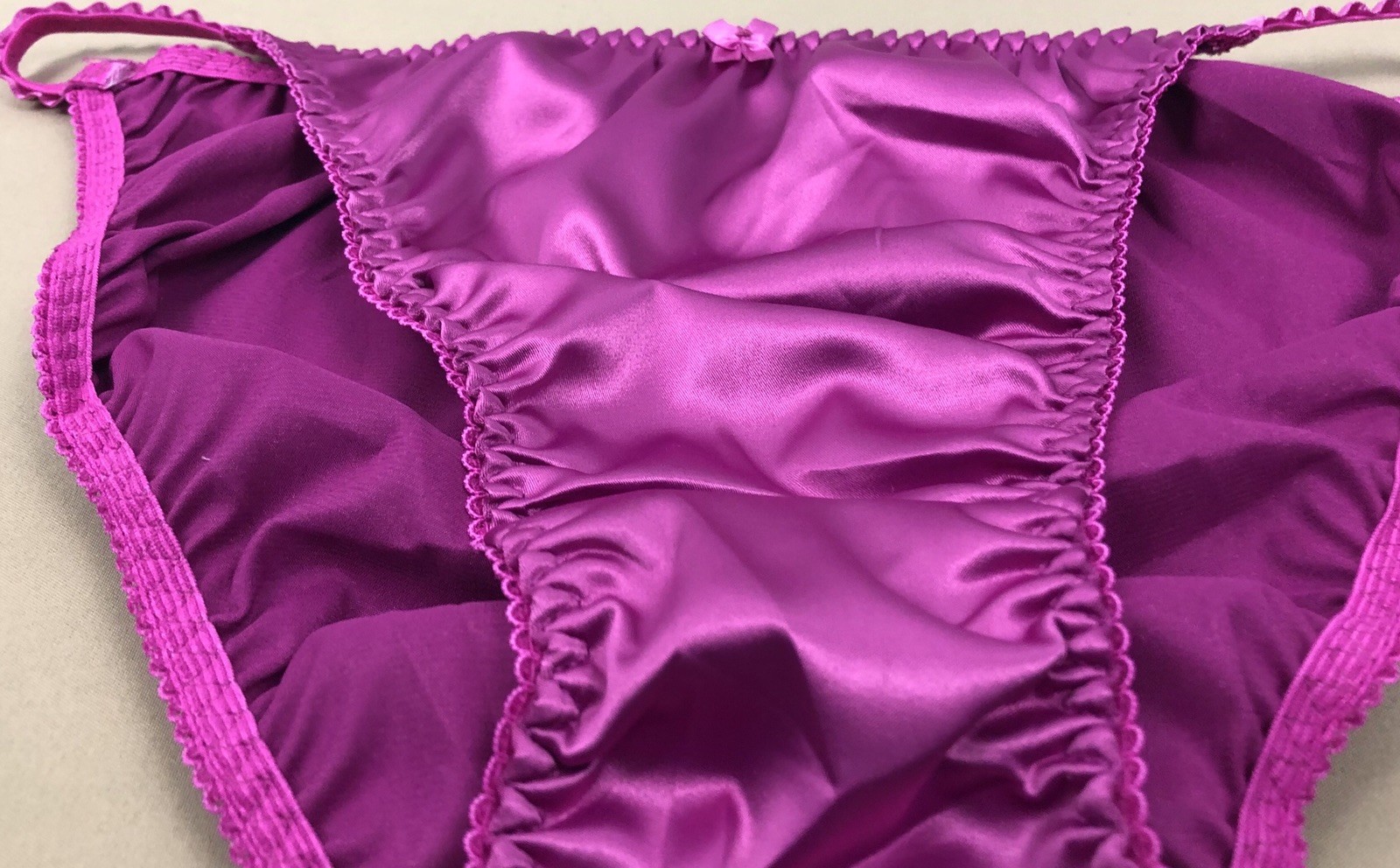 Satin String Panty Magenta M