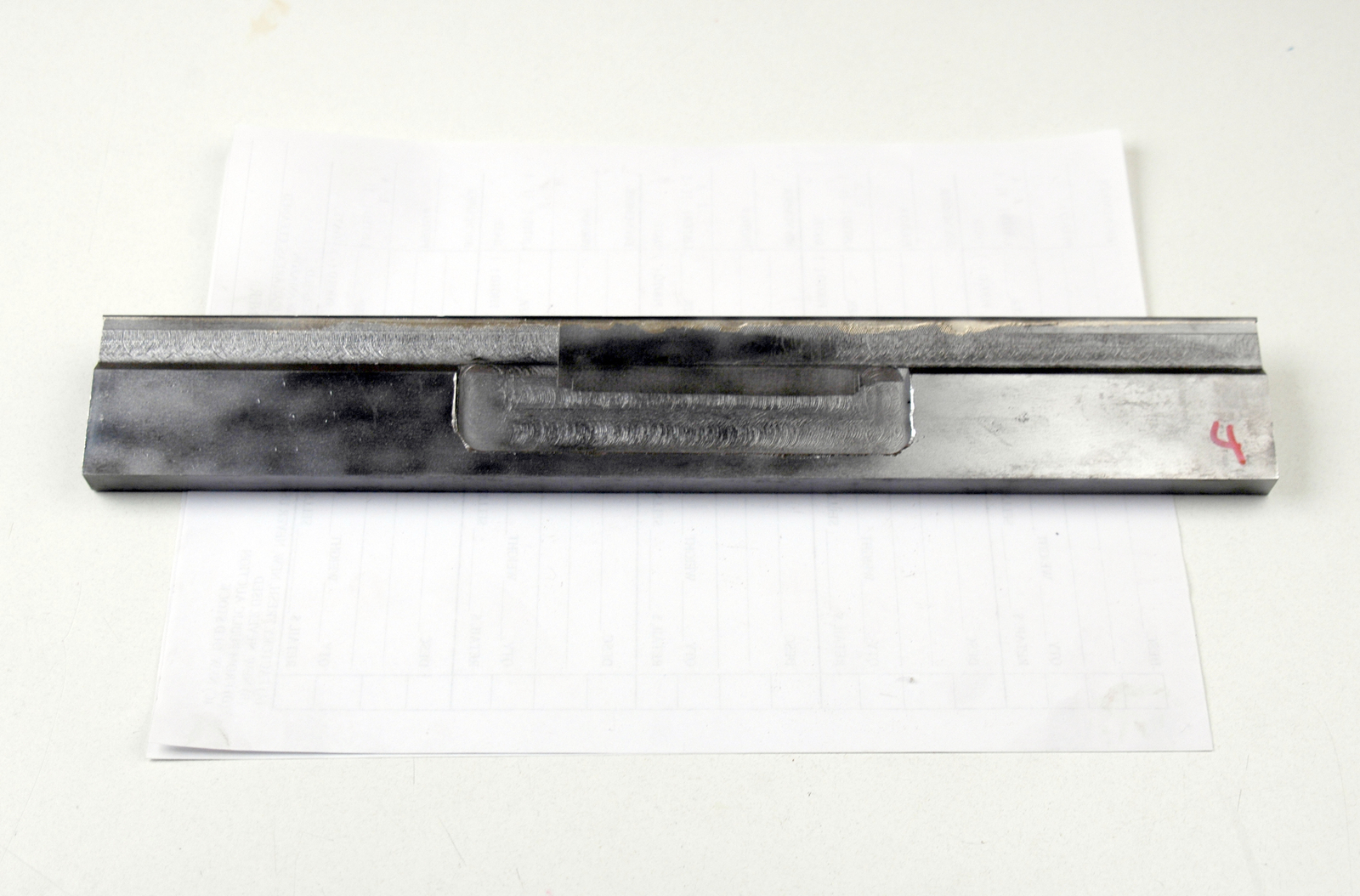 CARBIDE TIPPED CENTERLESS GRINDER BLADE. (H-3-1-3-11)