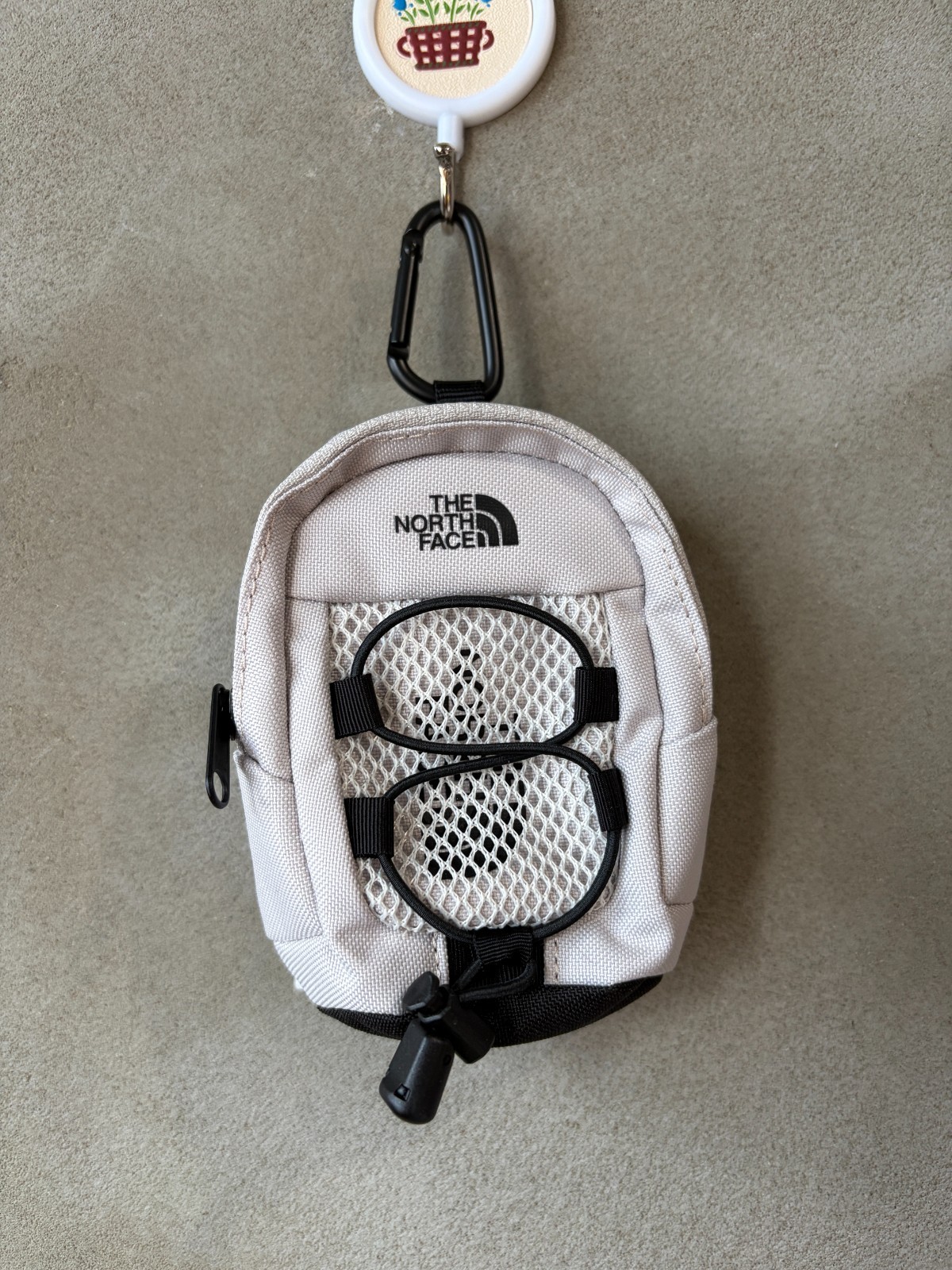 The North Face Mini Superpack Pouch Keyring Bag Accessory White Sand NN2PR07K