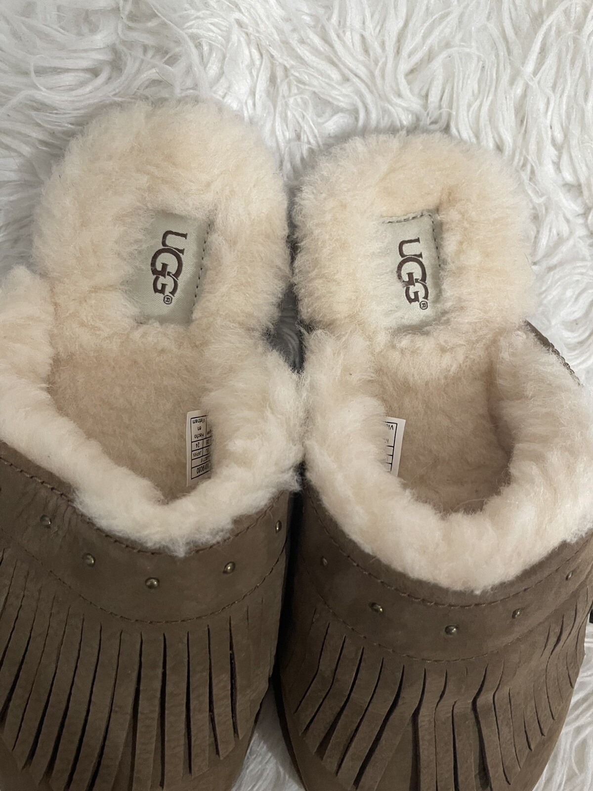 Ugg Womens Slippers Size 7 , Eu38