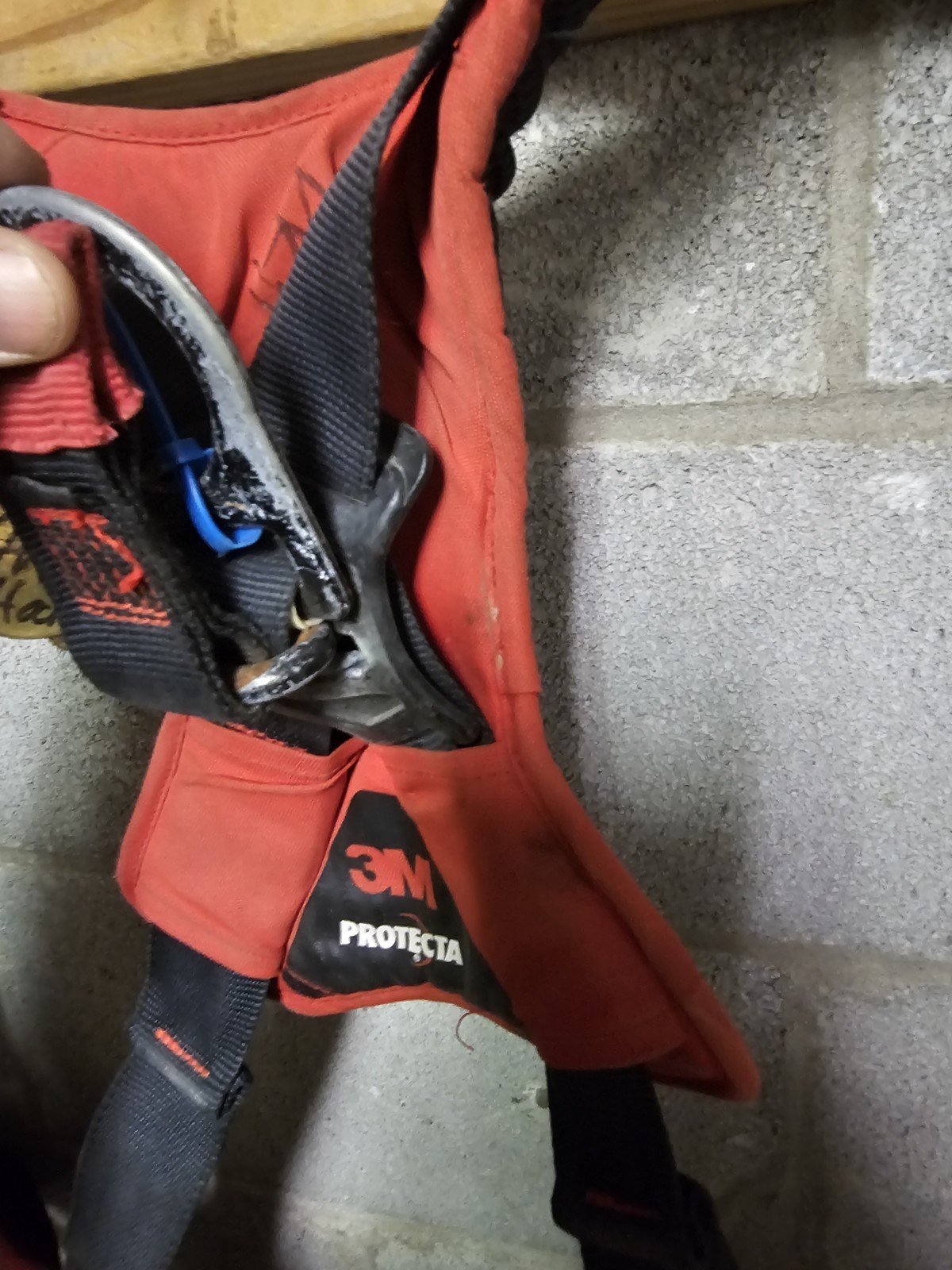 3M PROTECTA 1161205 MED/LG FULL BODY HARNESS W/ BELT FALL PROTECTION SALA