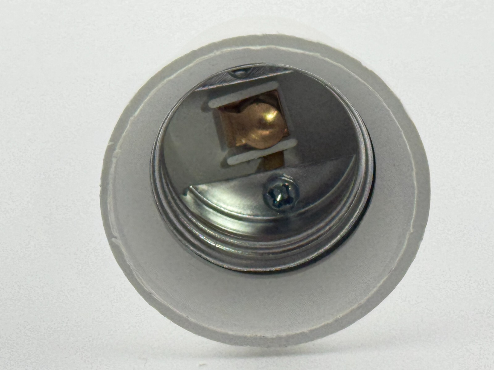 Rebaydo™ 2pcs E11 male to E26 E27 female Converter