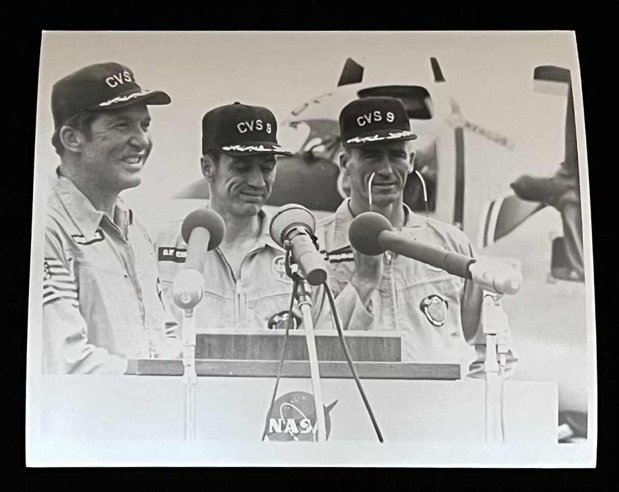 APOLLO 7 MISSION CREW ON USS ESSEX MARSHALL SFC ALABAMA SPECIAL INTEREST PHOTO