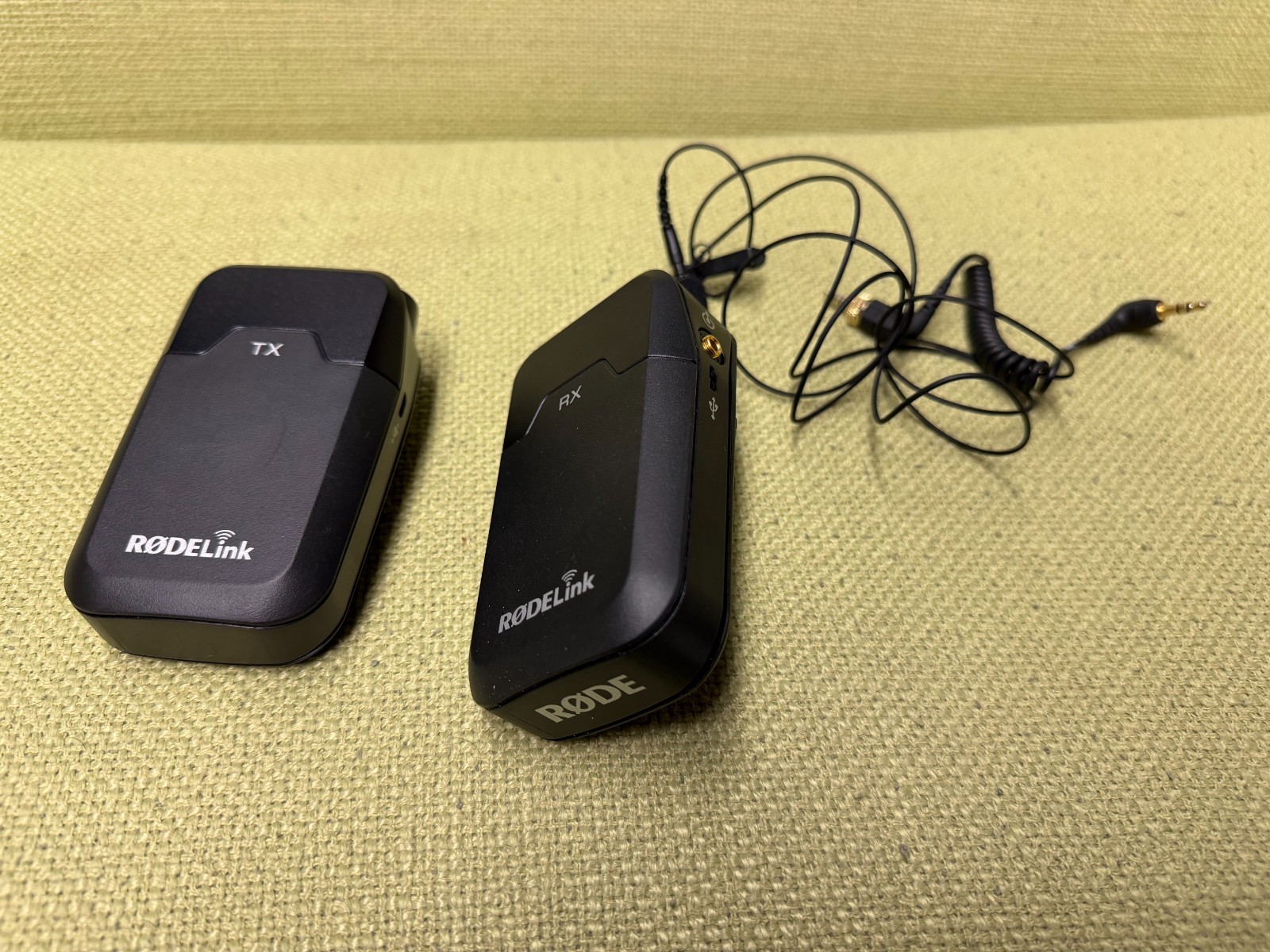RodeLink Wireless Filmmaker Kit RX-CAM TX-BELT