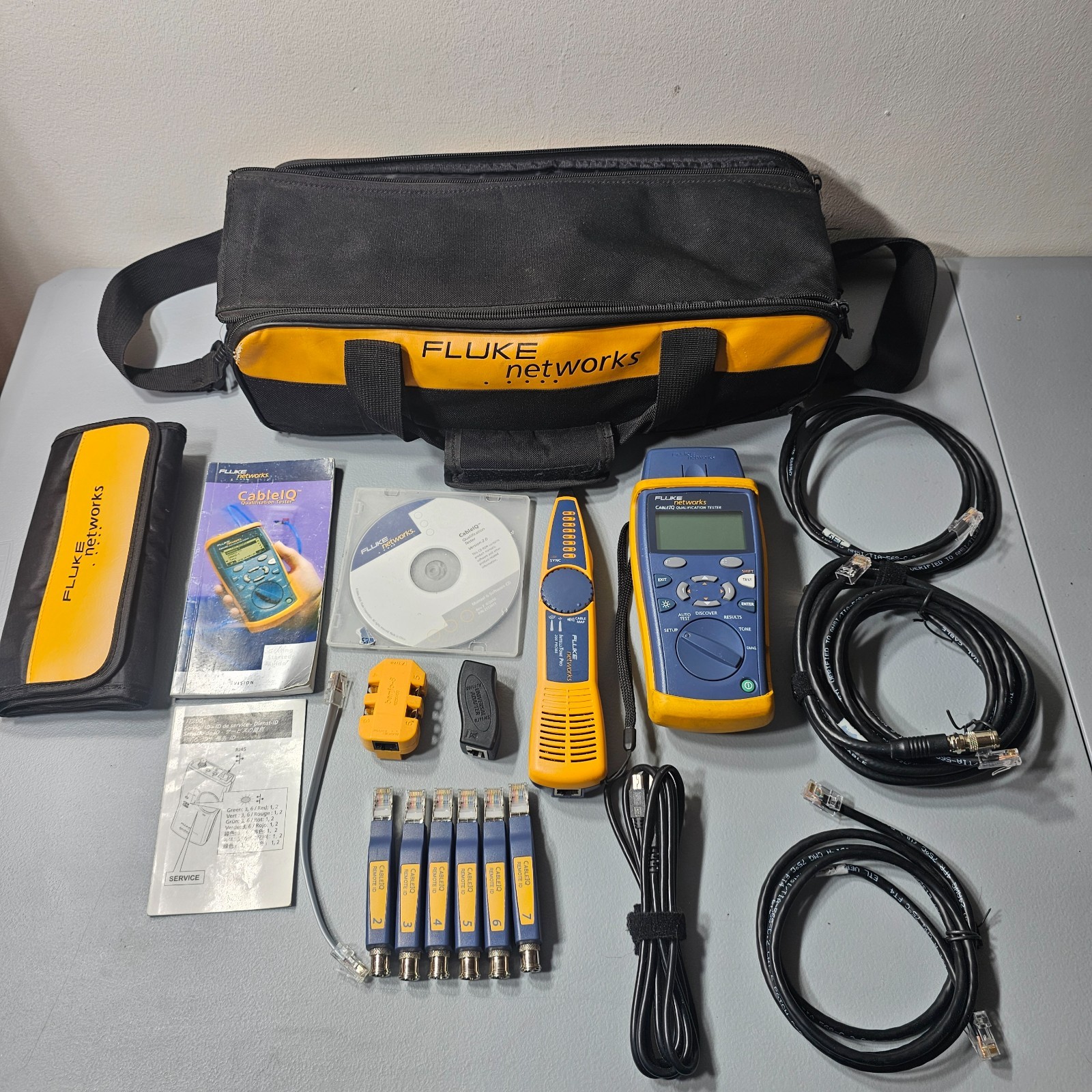 Fluke Networks CableIQ Qualification Test Kit CIQ-KIT w/ Case & Accessories
