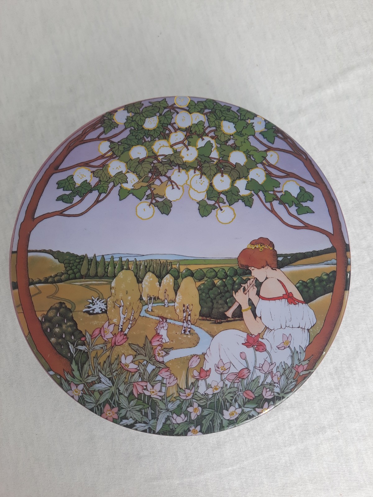 Heinrich Villeroy & Boch W. Germany Fruhling Maiden Metal Tin-marked L. Madlon