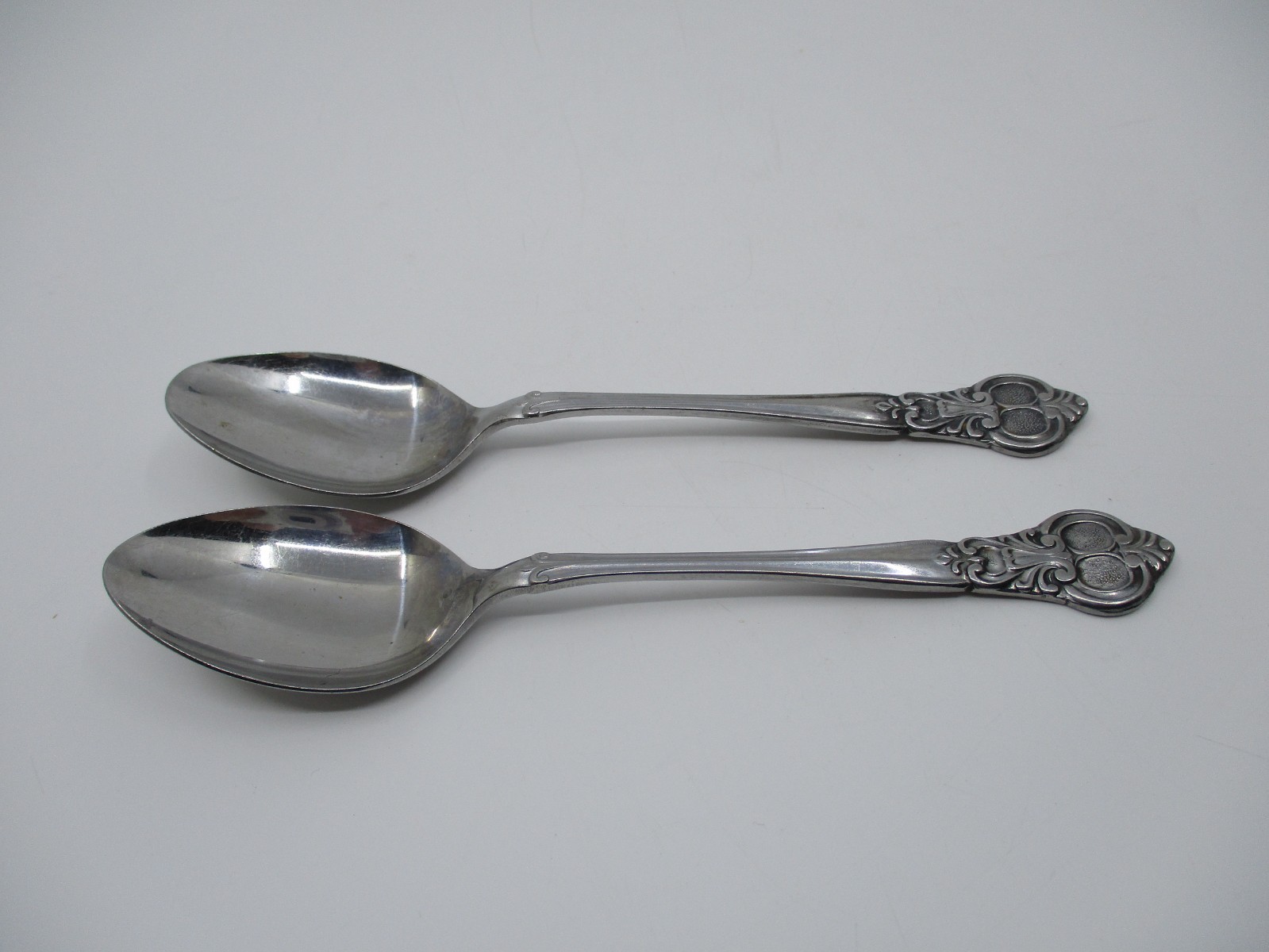 ORLEANS STAINLESS CARIBOU - 2 TEASPOONS - 6 1/8" 05C
