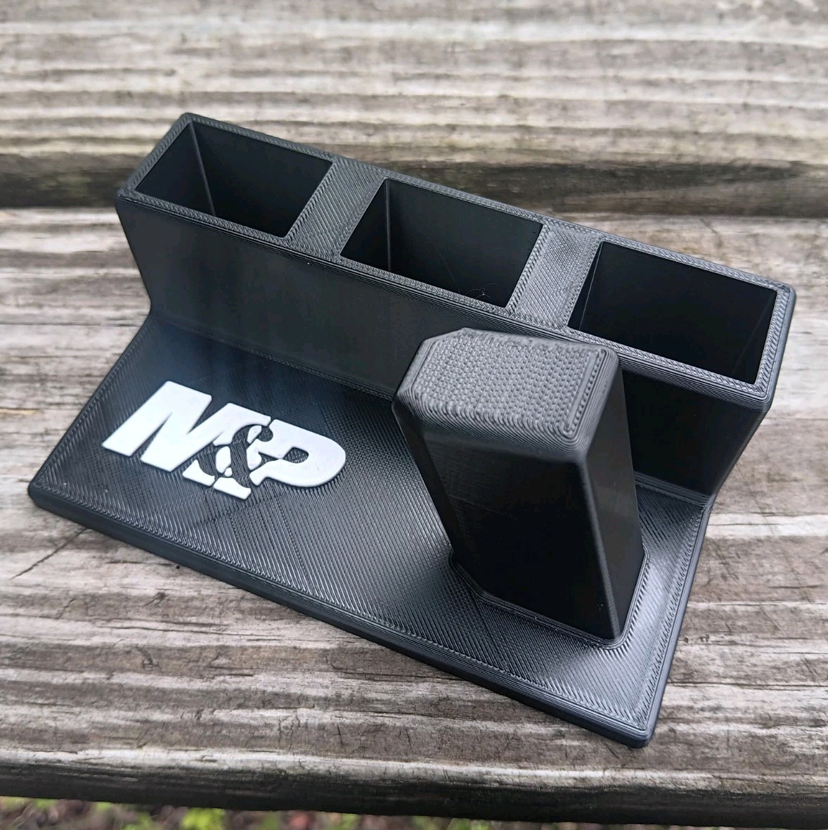 M&P 9mm Double Stack Handgun Display Stand 3 Magazines – Smith & Wesson M&P9