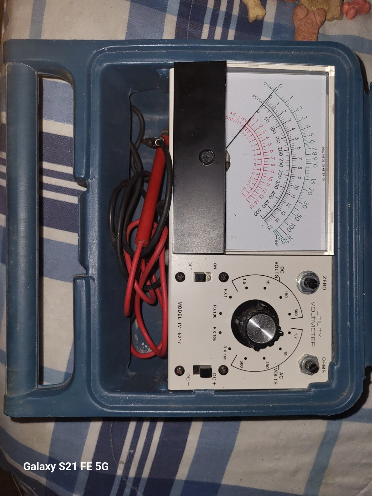 Vintage - HEATHKIT Solid State Voltmeter - IM-5217 w/ Carrying Case