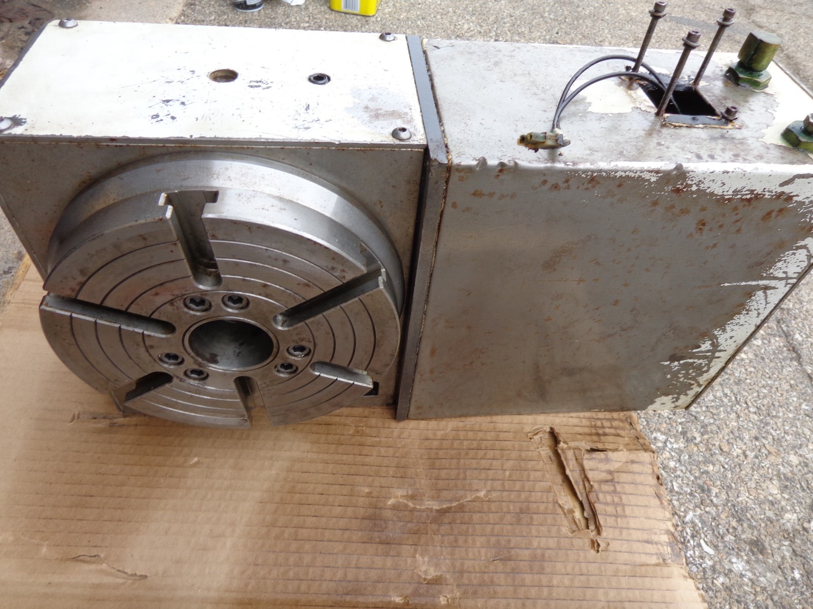 HAAS 8" ROTARY TABLE PARTS.SELLING AS IS.