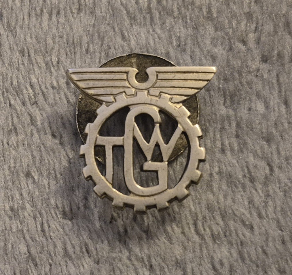 Rare Vintage TGWU Trade Union Buttonhole Lapel Metal Badge