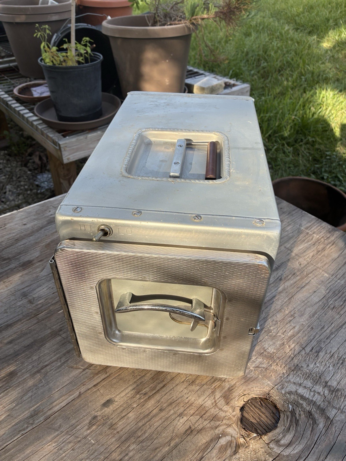 Grimes Aircraft Oven 255-162 with trays  115v - 28V