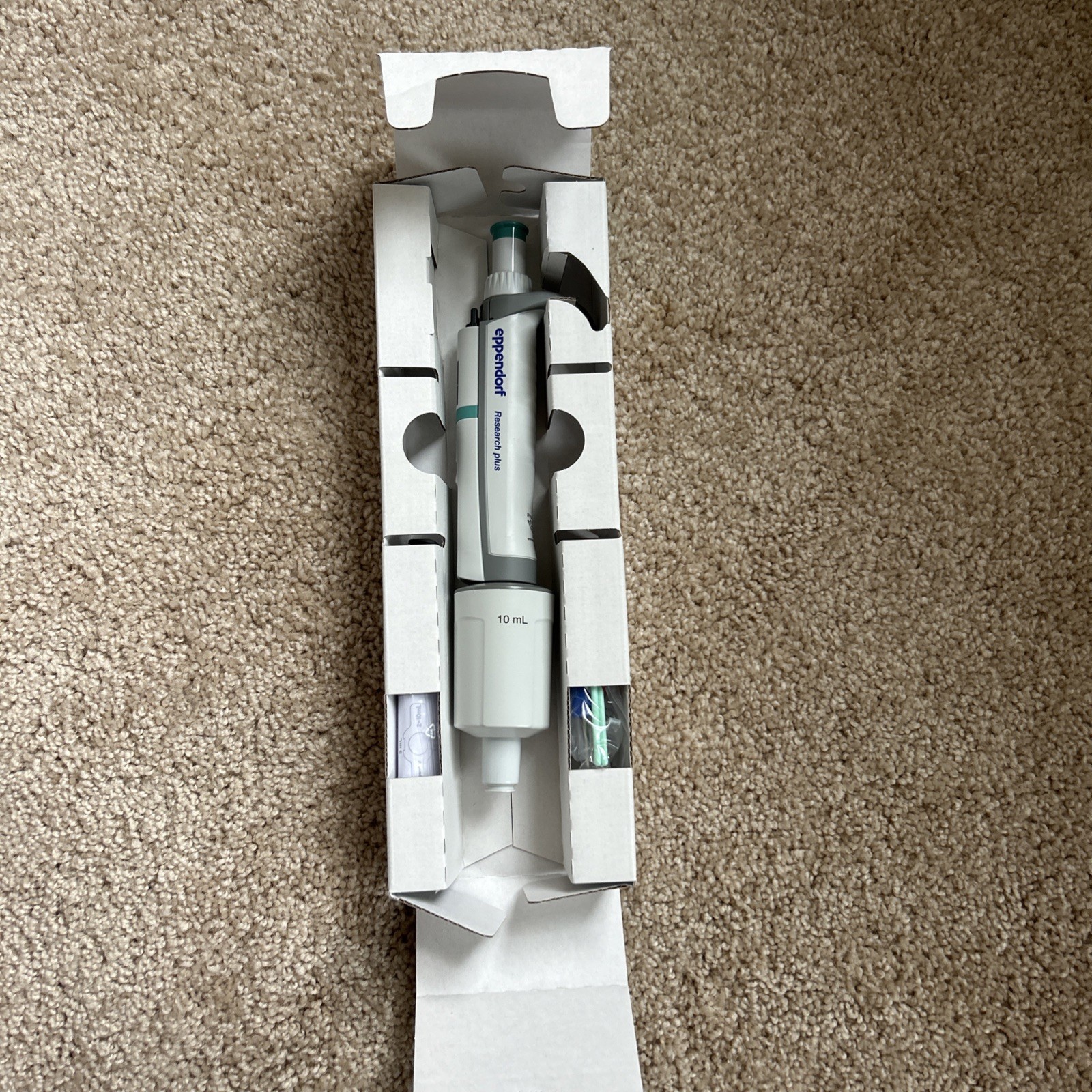 Eppendorf Research plus Single-Channel Variable Pipette 1-10 mL