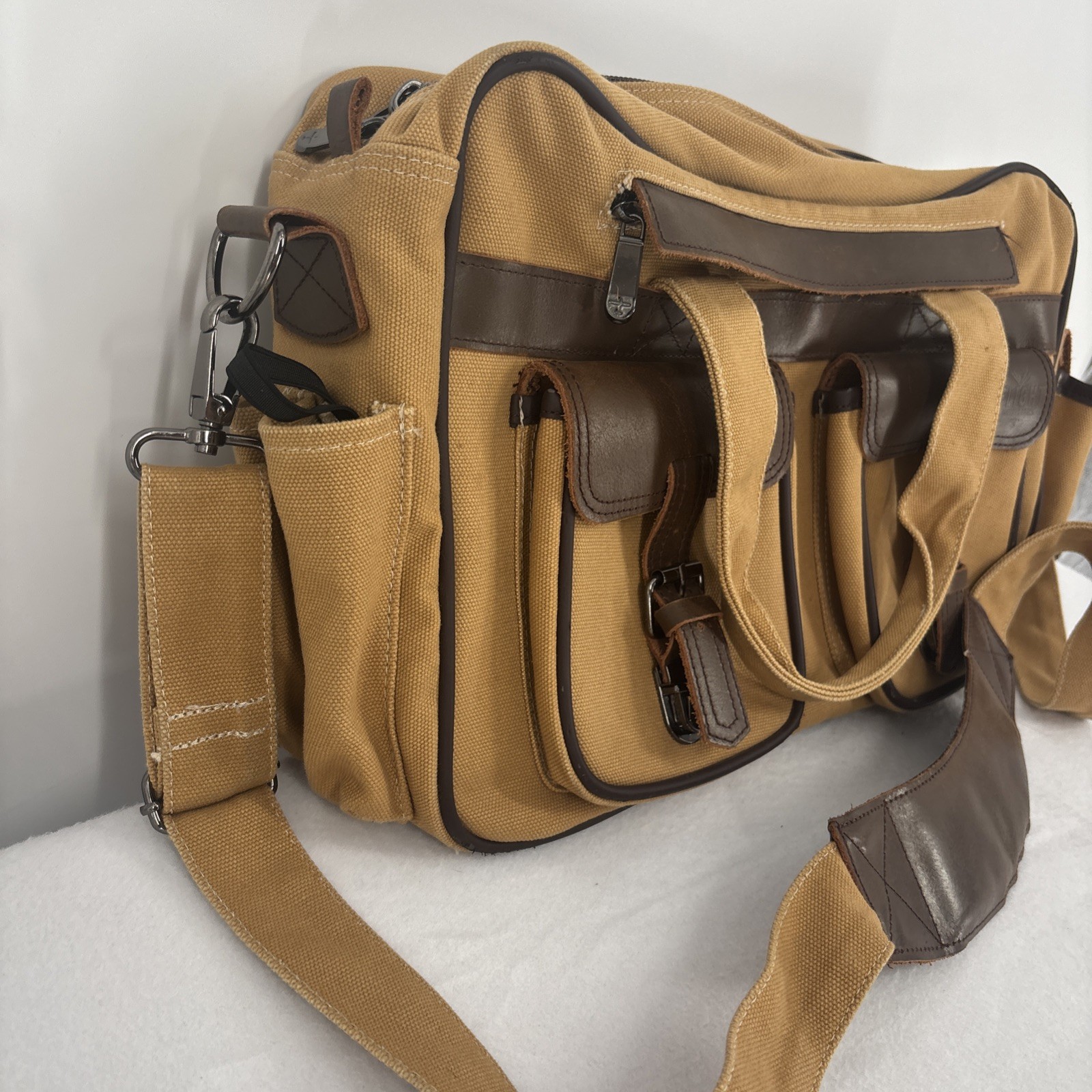 FLIGHT OUTFITTERS Bush Pilot Folio Canvas/Leather Flight Bag w/ Shoulder Strap