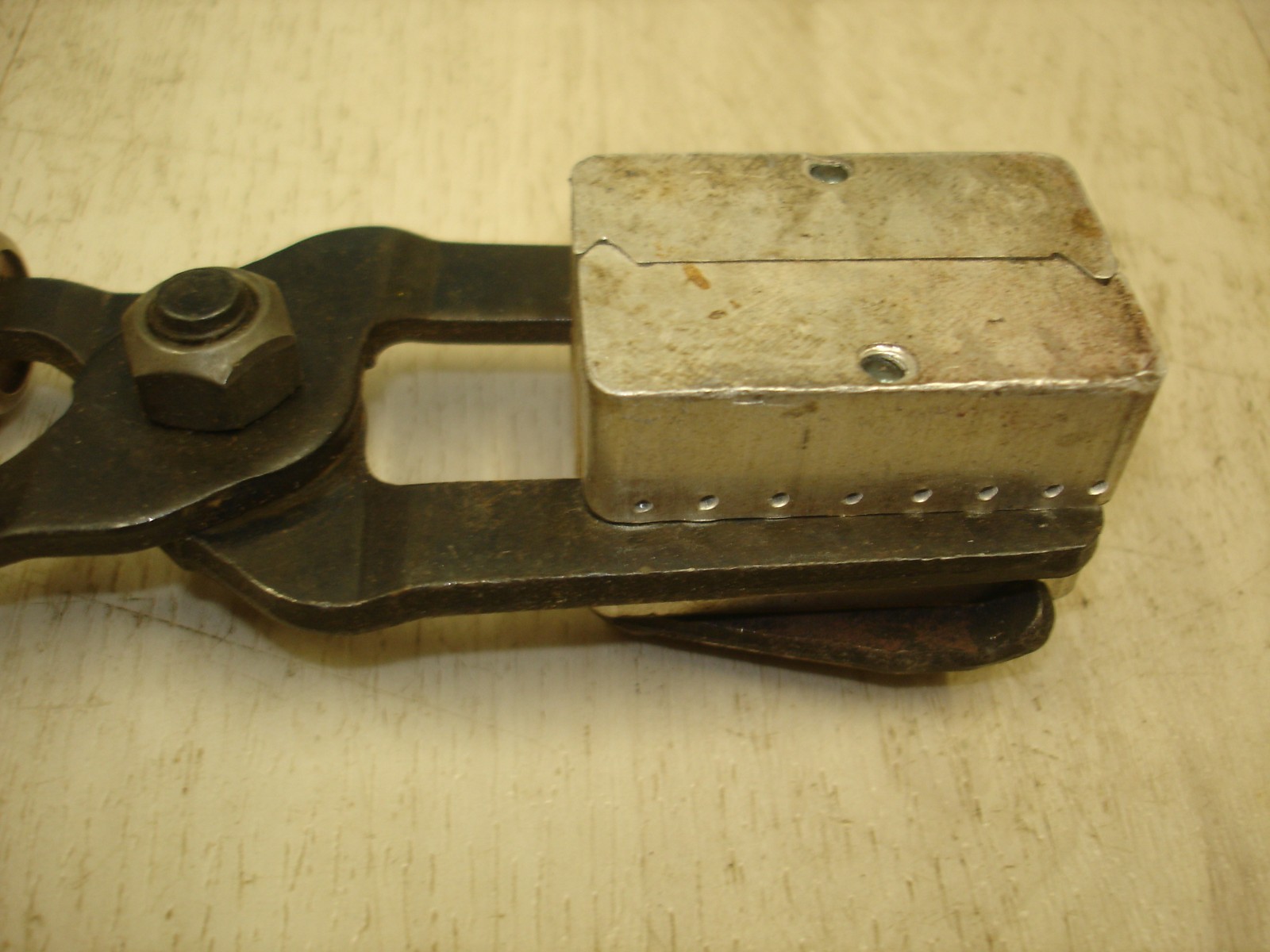 Lee 90382 2-Cavity bullet Mold