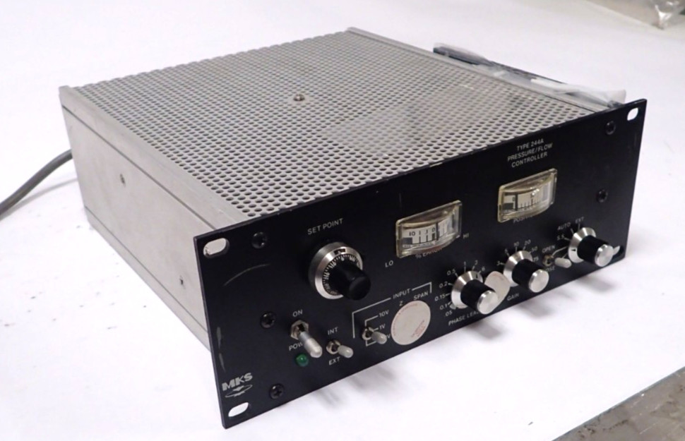 MKS TYPE 244A - 244-1-VPO PRESSURE / FLOW CONTROLLER  115V-230V w/ RACK MOUNT
