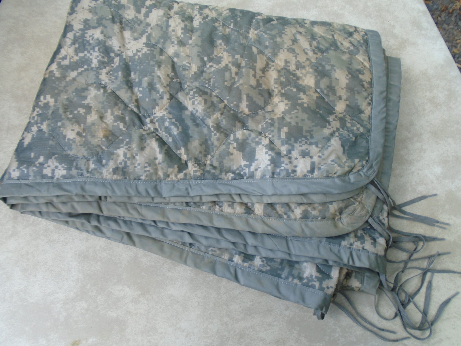 US Military ACU Wet Weather Poncho Liner Woobie Blanket VGC
