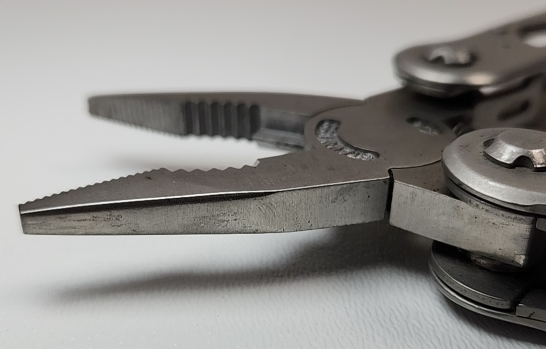 Duluth Trading Co. Multi-Tool Stainless 2CR Used Condition w/Protective Sheath