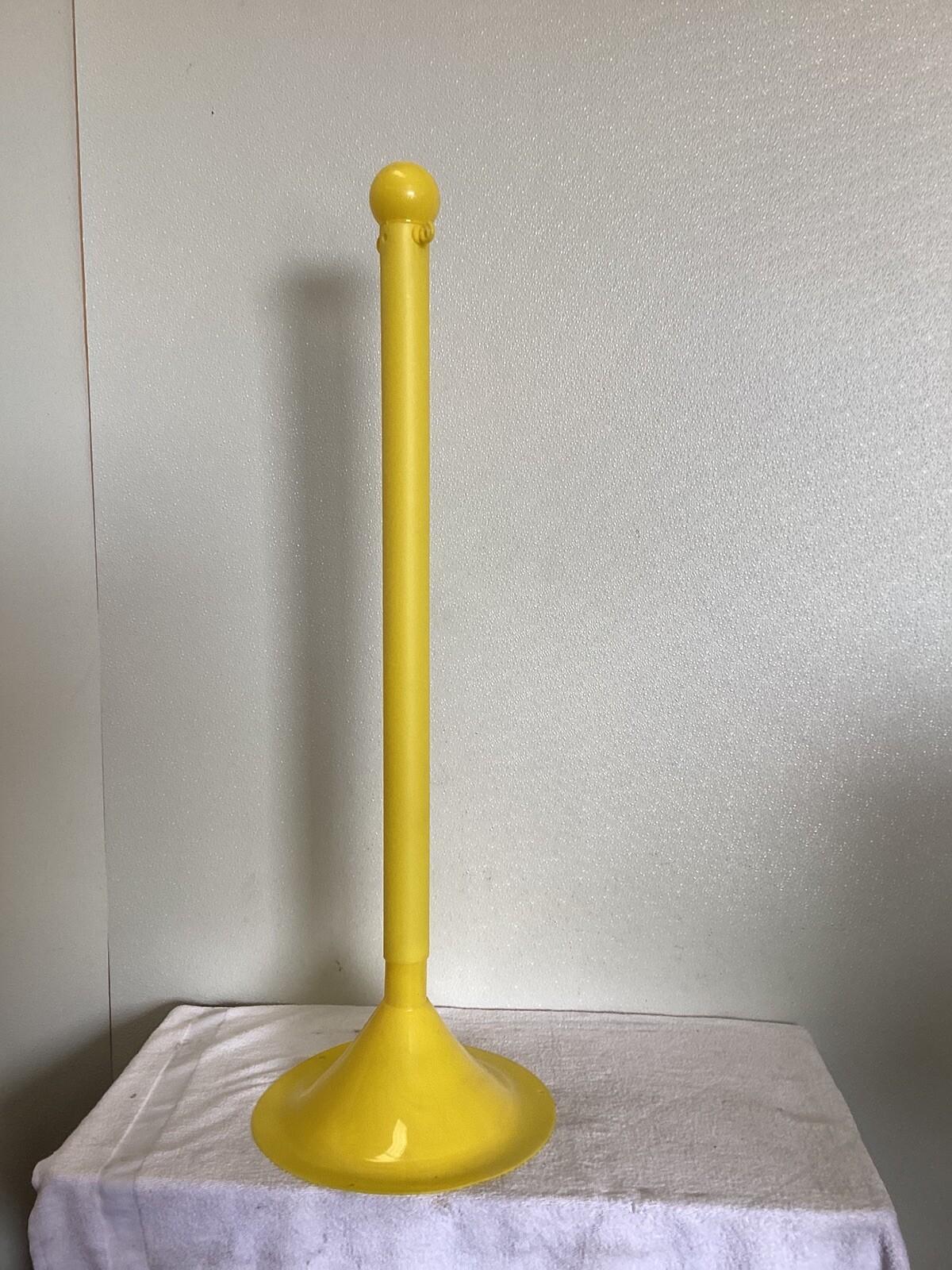 Stanchion / Crowd Control Post. No Chain. Box Of 8. Light Duty. Yellow.