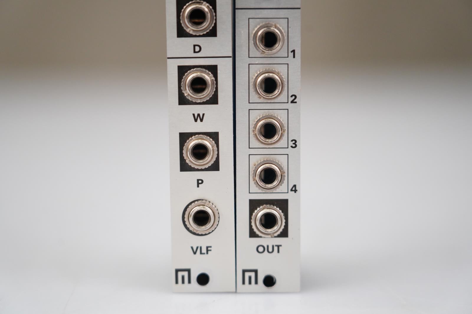 Malekko MIX 4 & NOISE Eurorack Modules w/ Patch Cables #58510