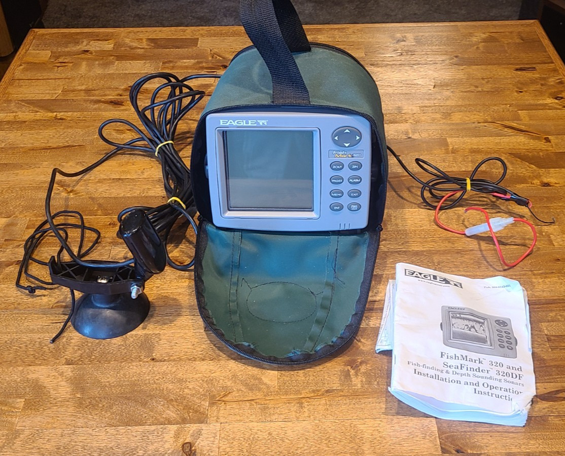 EAGLE Fish Mark 320 Portable Fish Finder w/ Transducer, Case, & Instructions