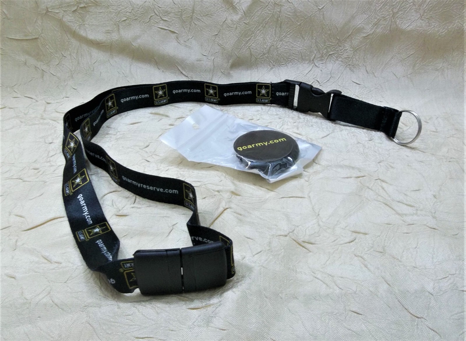 United States Army Detachable Lanyard & Phone Grip with Expanding Kickstand New