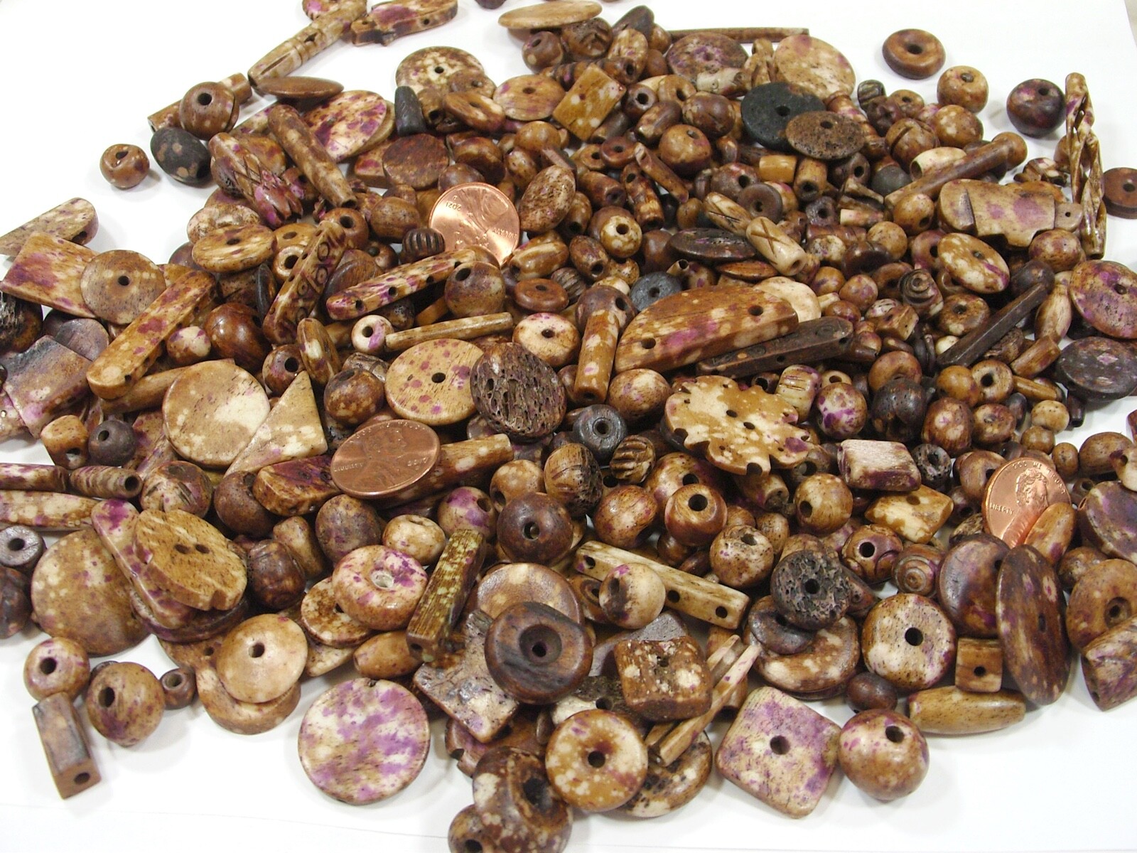 3 Pounds Purple Water Buffalo Bone Beads / Scrap Pieces / Left Overs (M-3) ⭐