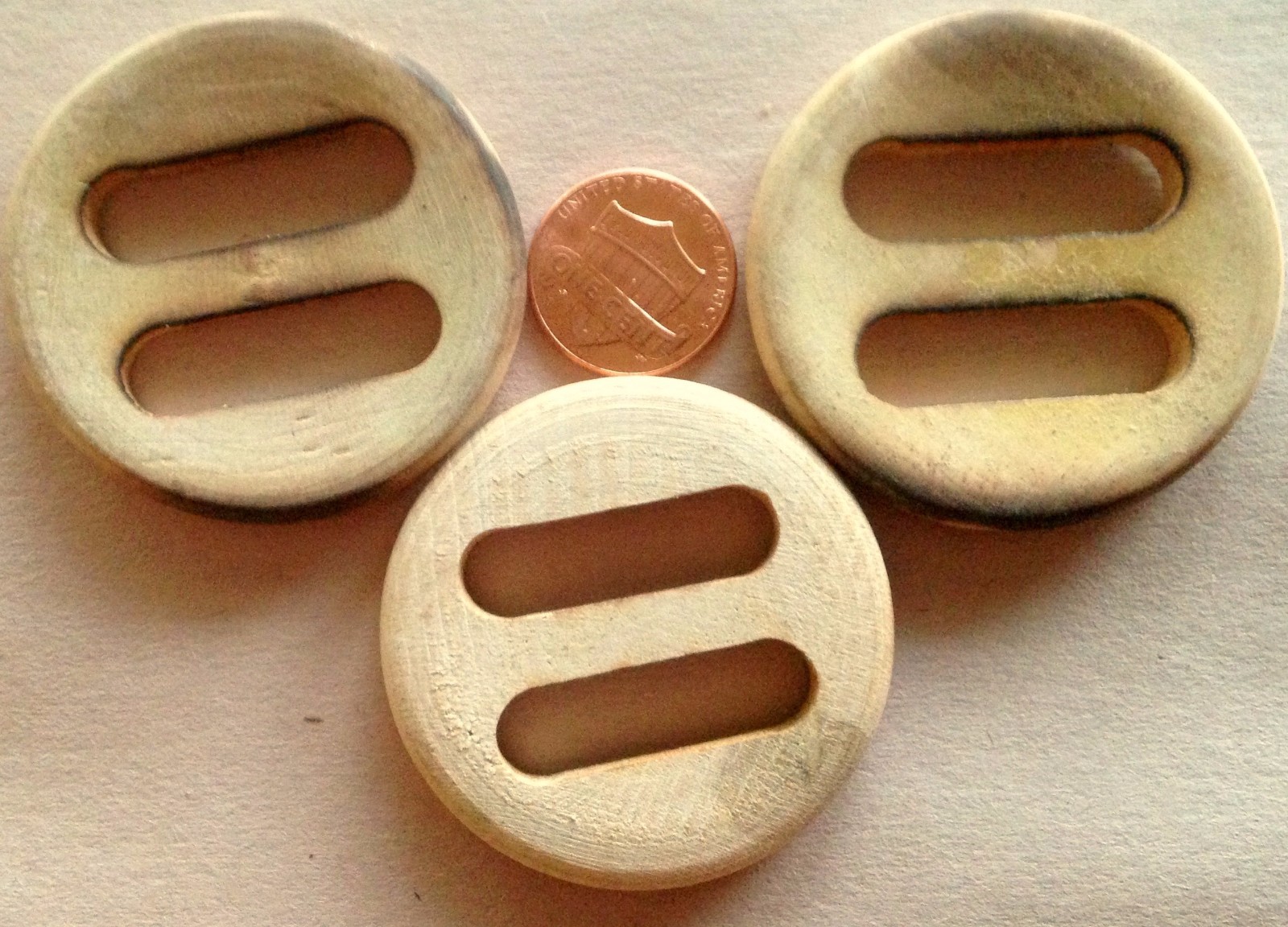 Lot of 3 Pyrographed Round Wooden Wood Belt Buckles 1 1/8" 28mm Inside # 7207