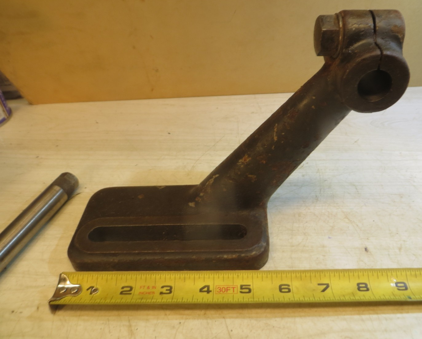 TOOL & CUTTER GRINDER FINE ADJUSTABLE FEED FINGER STOP