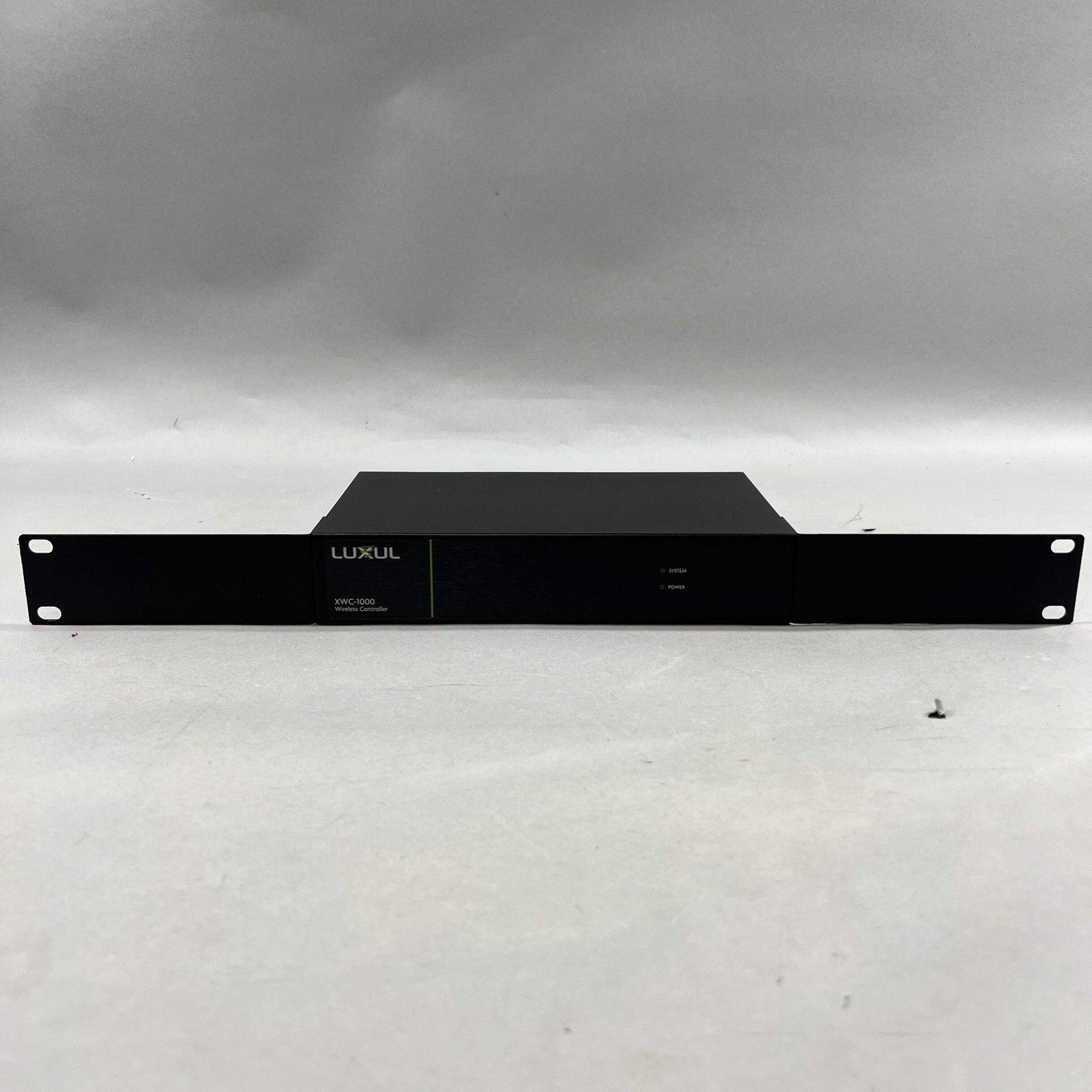 Luxul XWC-1000 Manages Luxul Access Points