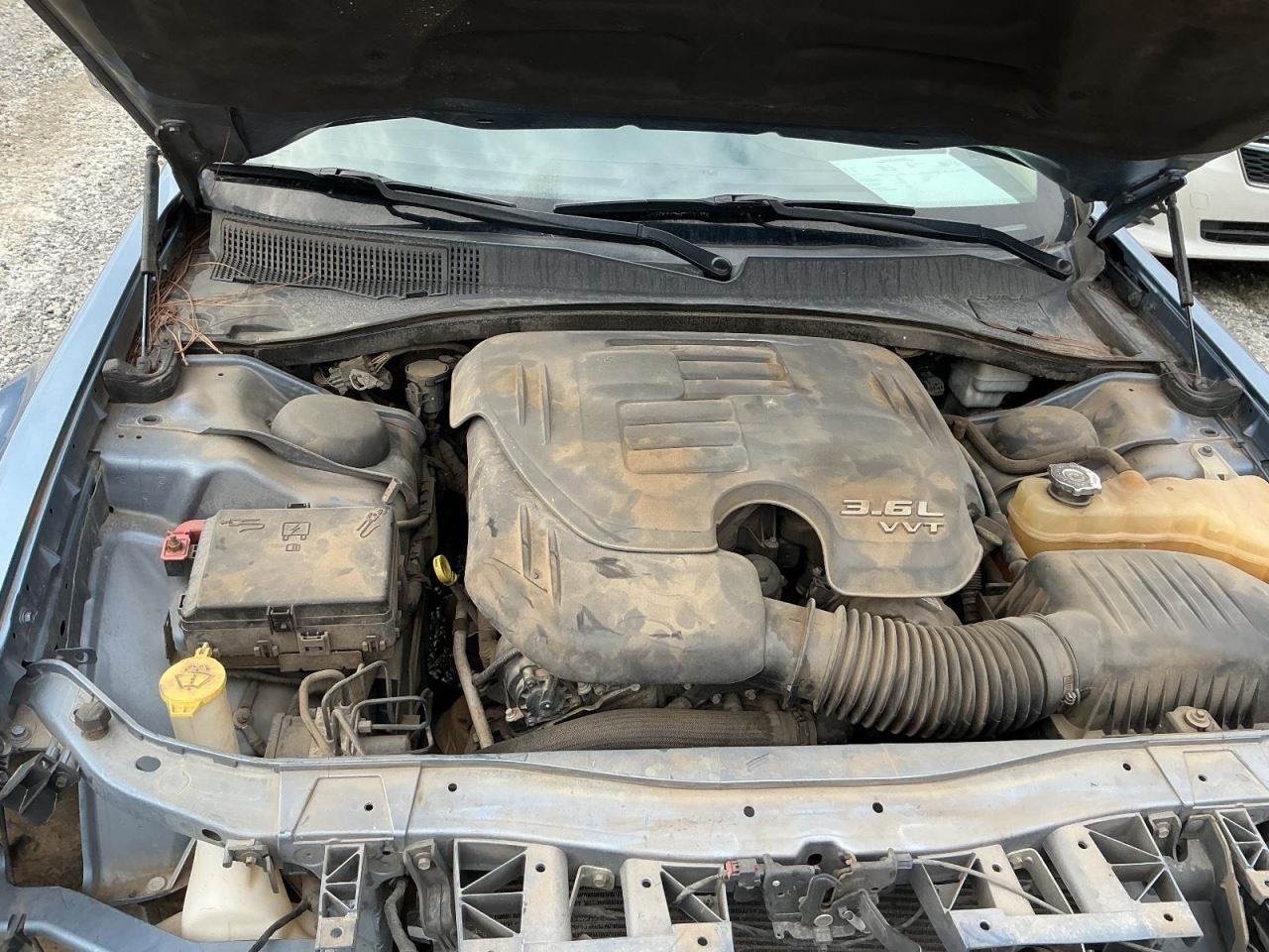 300 2011 Glove Box 4983856