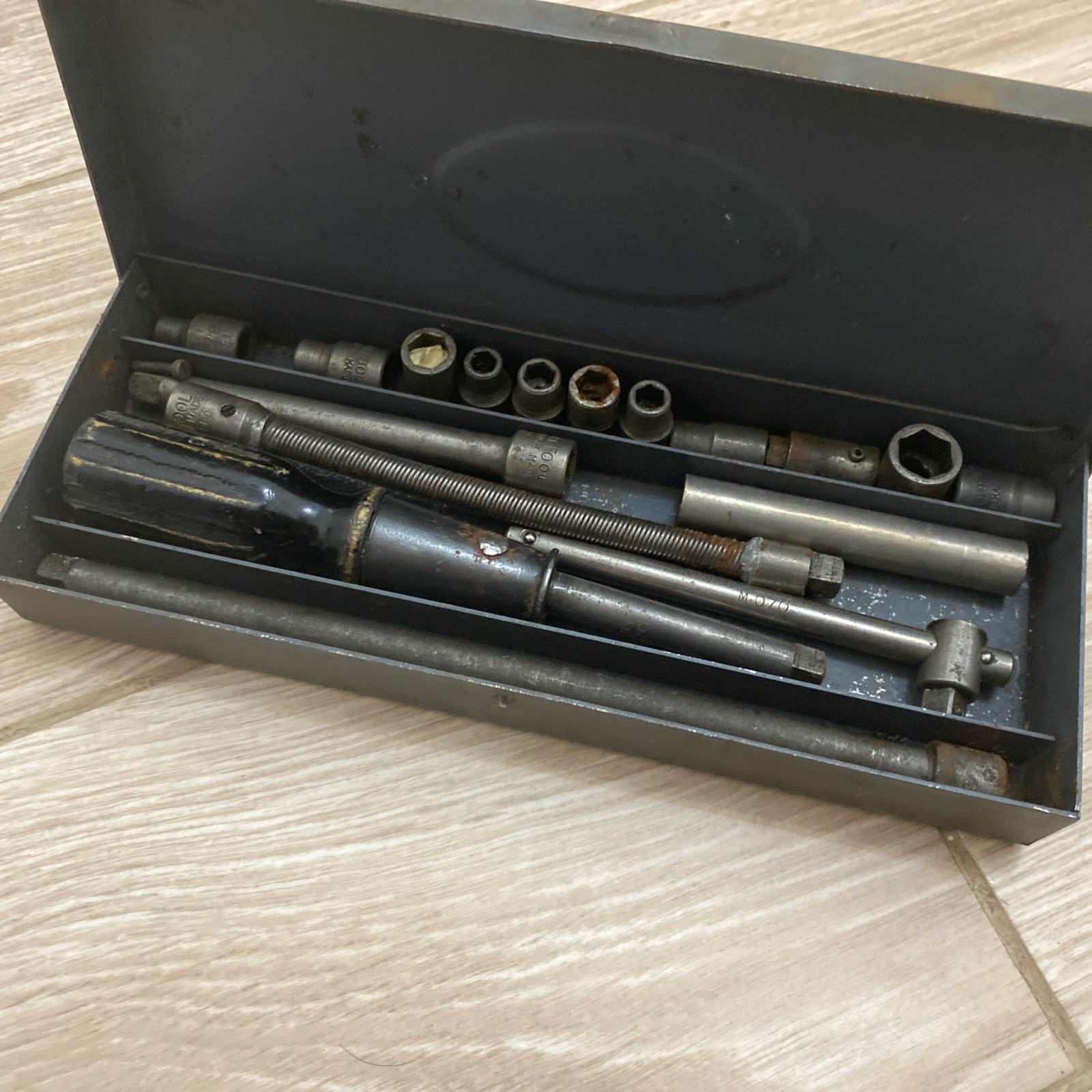 Britool Chrome Alloy Steel Service Tools Kit With Tools