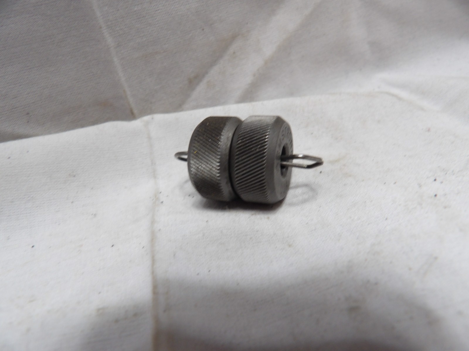 Armstrong Knurling Wheels #83-732 (Qty of two wheels)